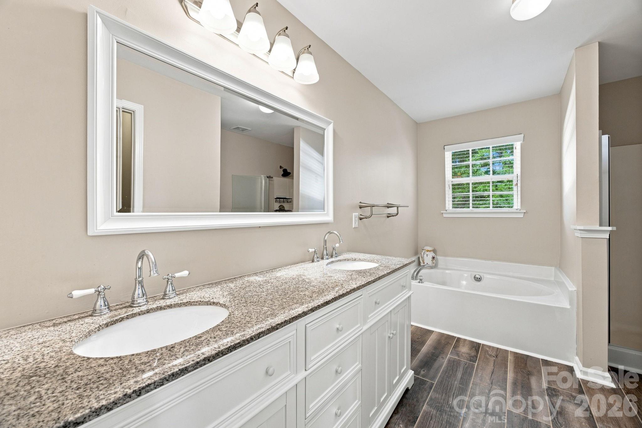 9709 Nannyberry Lane — Charlotte