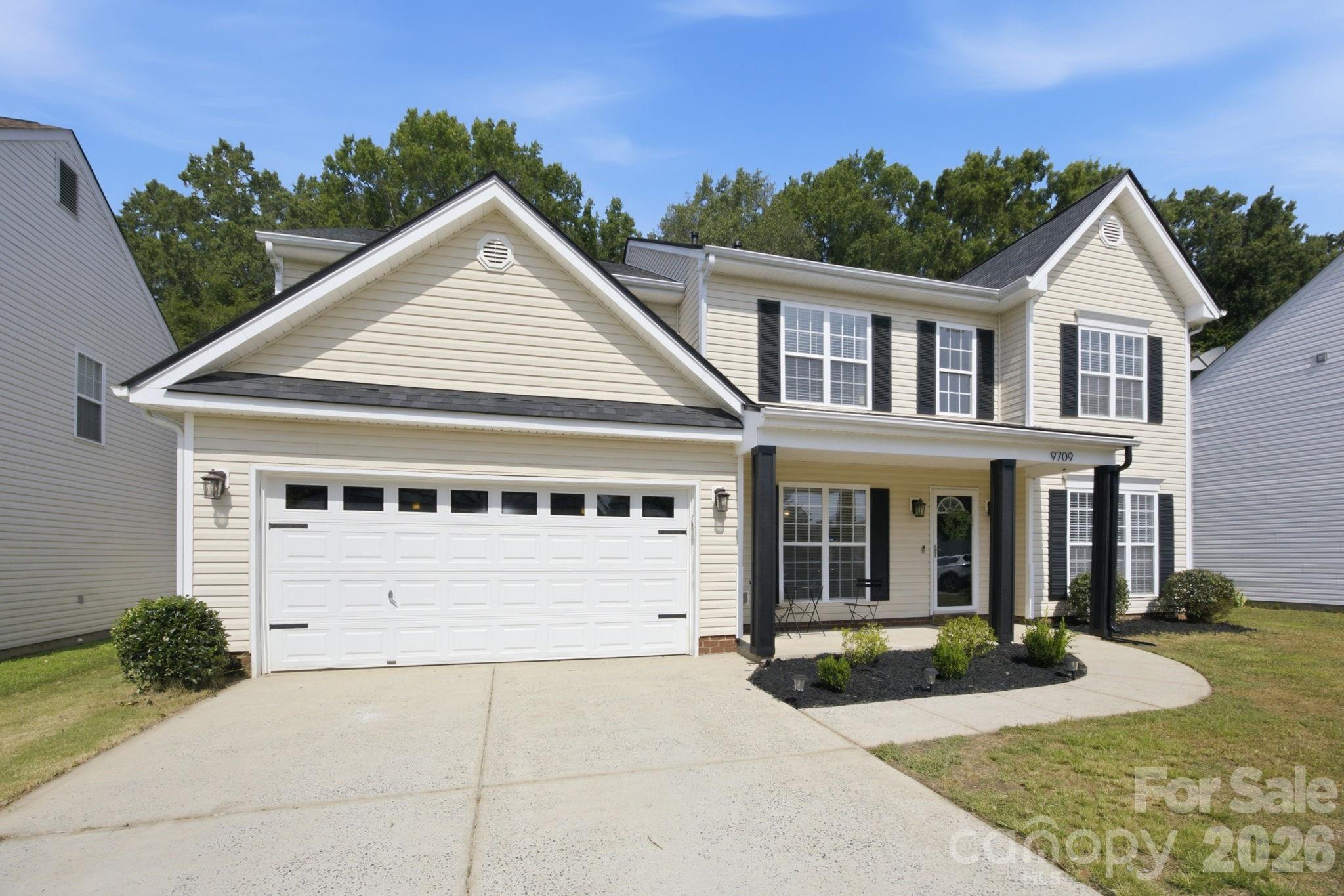 9709 Nannyberry Lane — Charlotte