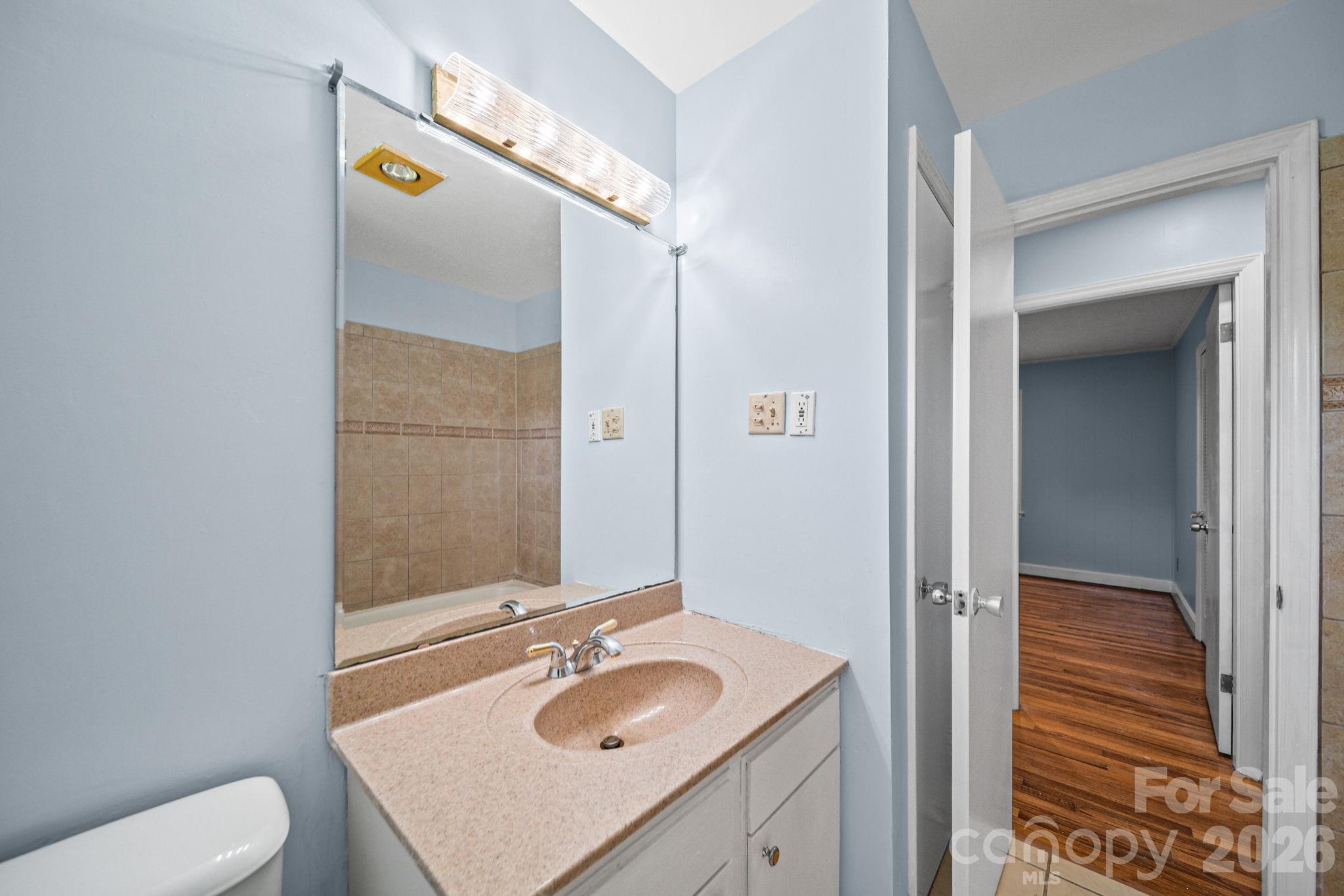 3029 Rosehill Drive — Charlotte
