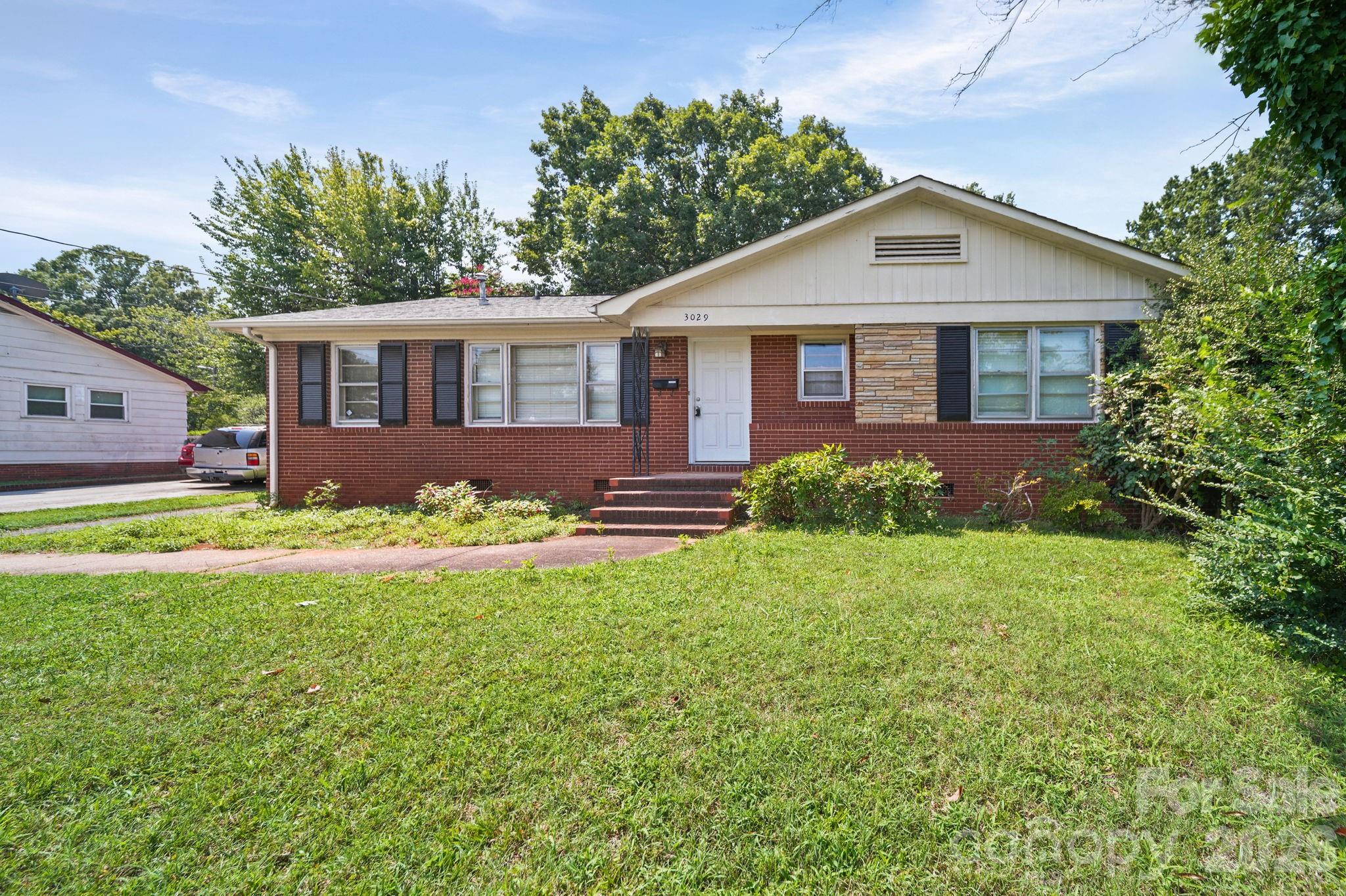 3029 Rosehill Drive — Charlotte