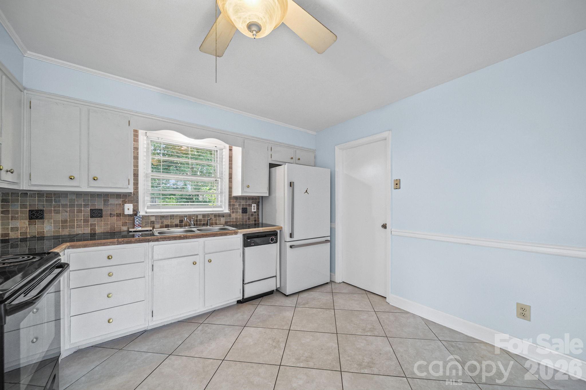 3029 Rosehill Drive — Charlotte