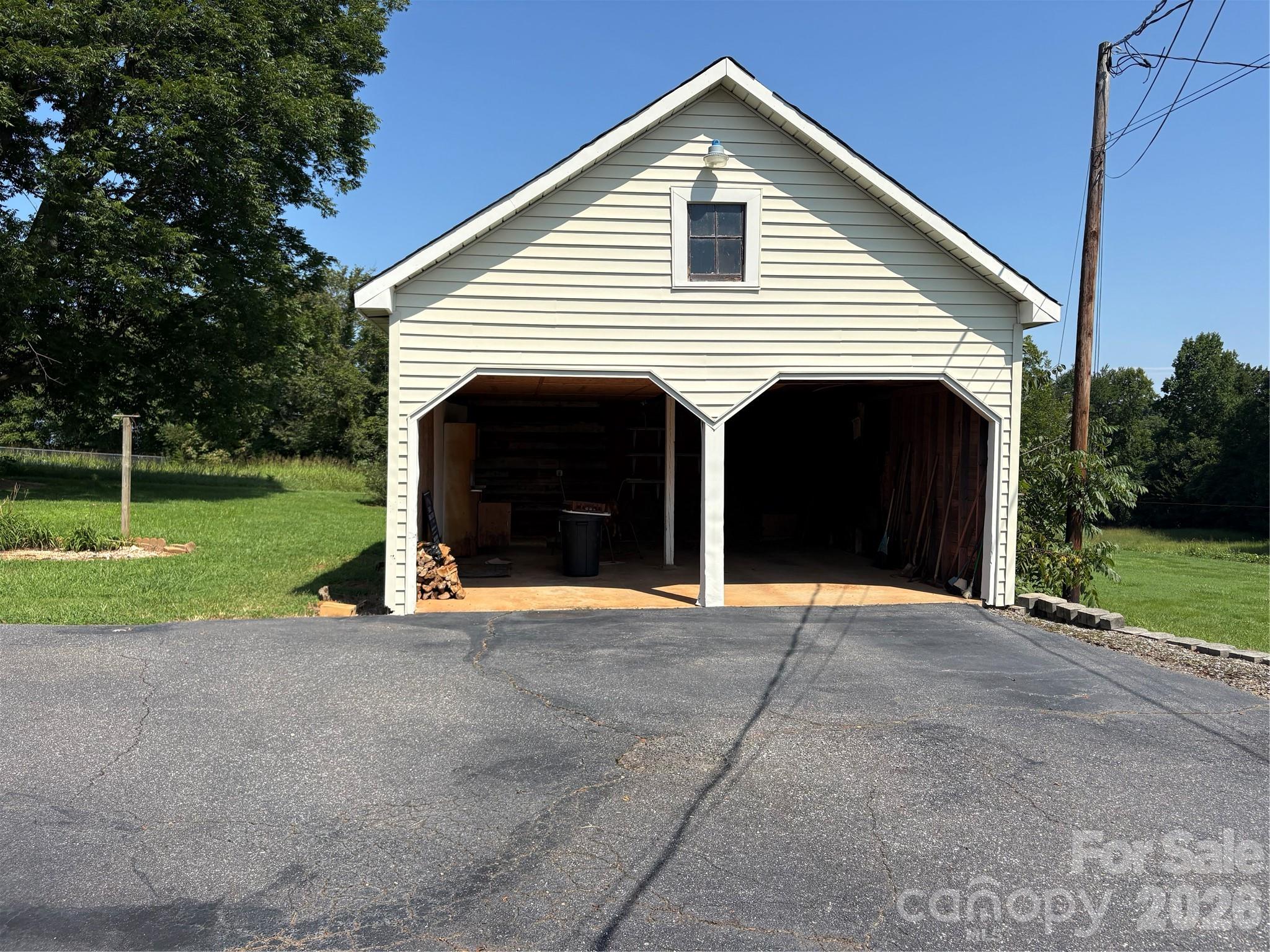 1308 Salem Road — Morganton