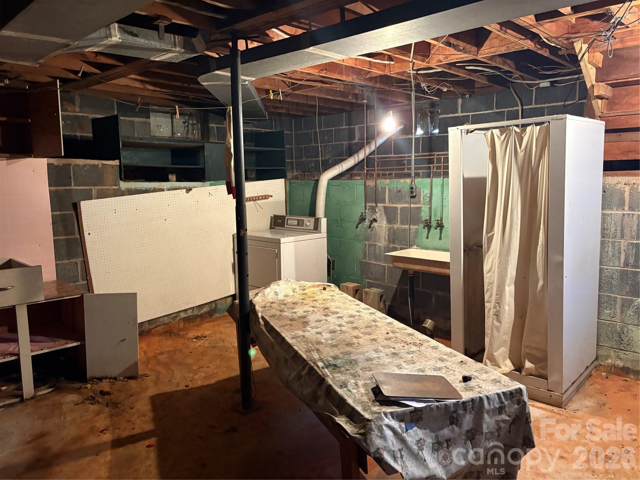 1308 Salem Road — Morganton