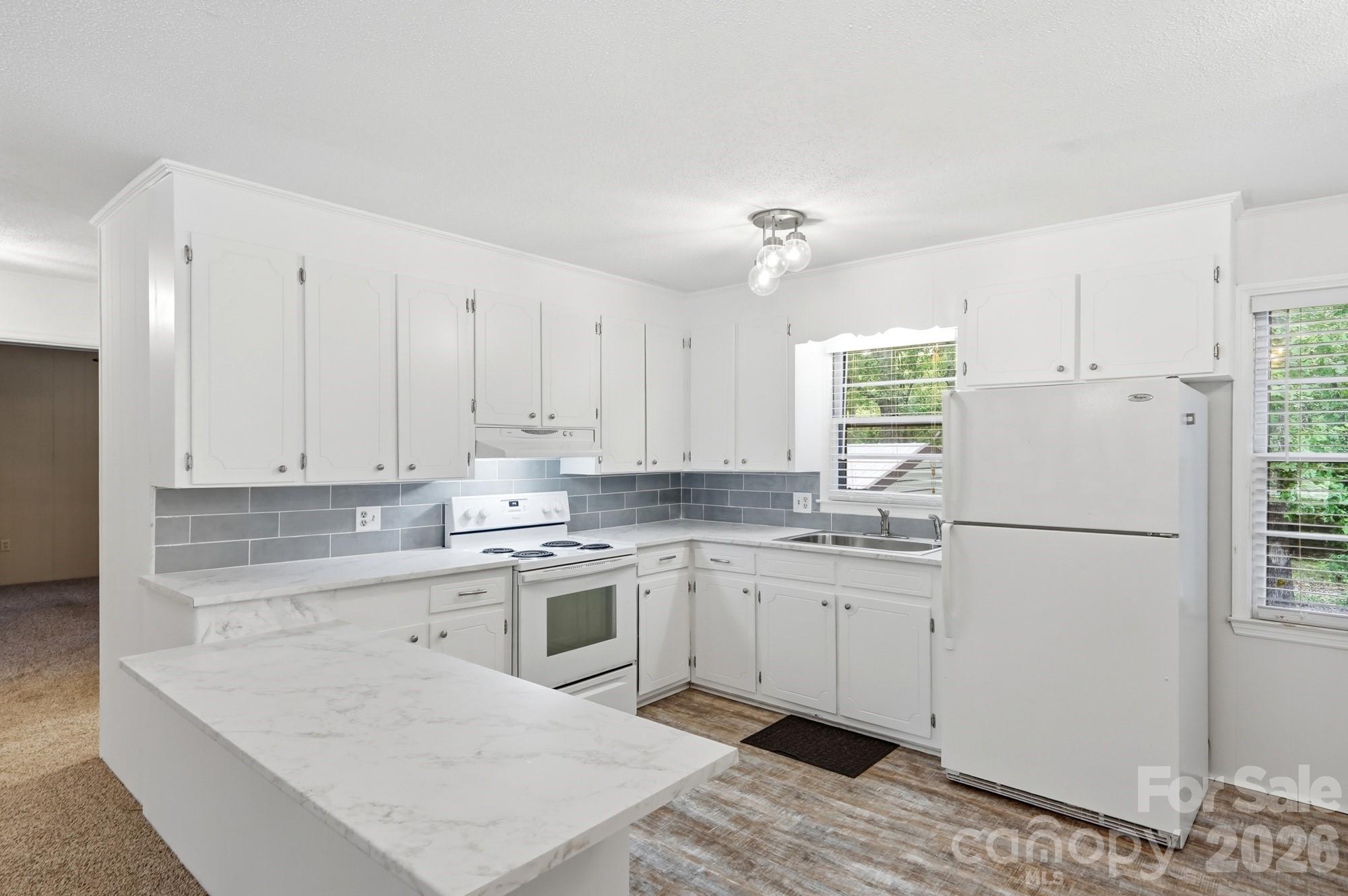 897 Community Lane — Lancaster