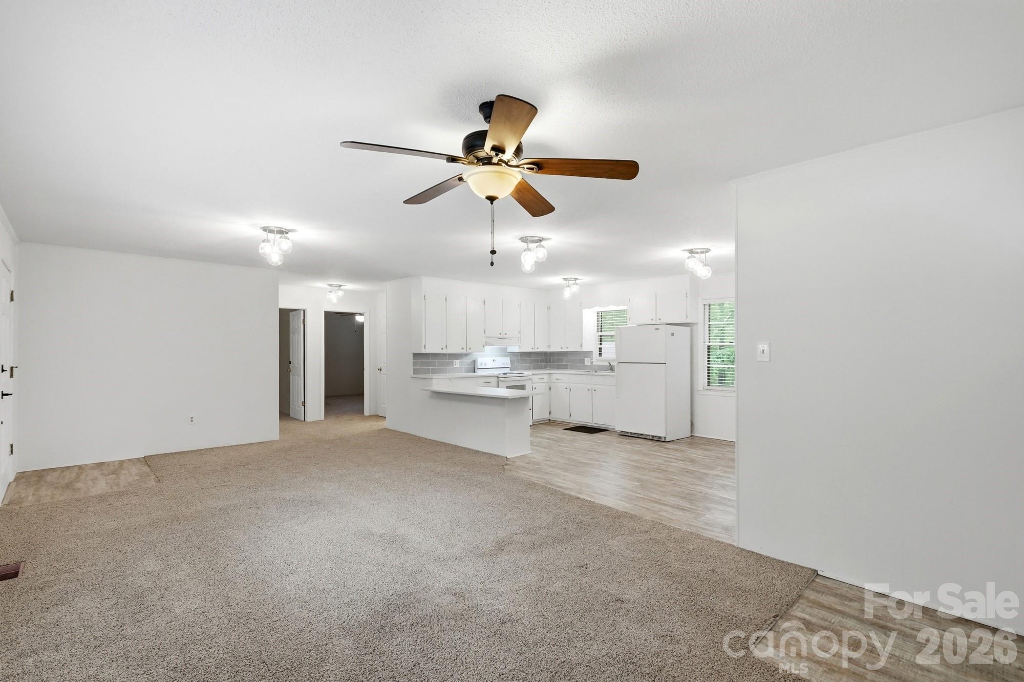 897 Community Lane — Lancaster
