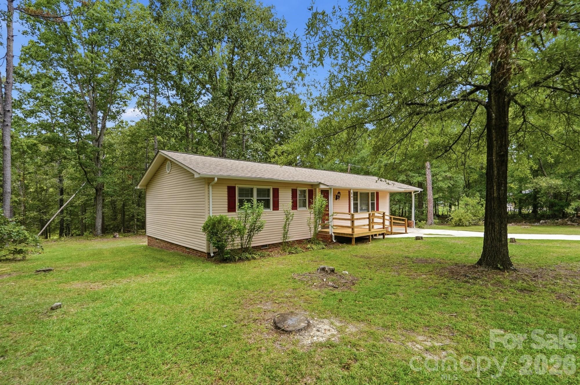 897 Community Lane — Lancaster