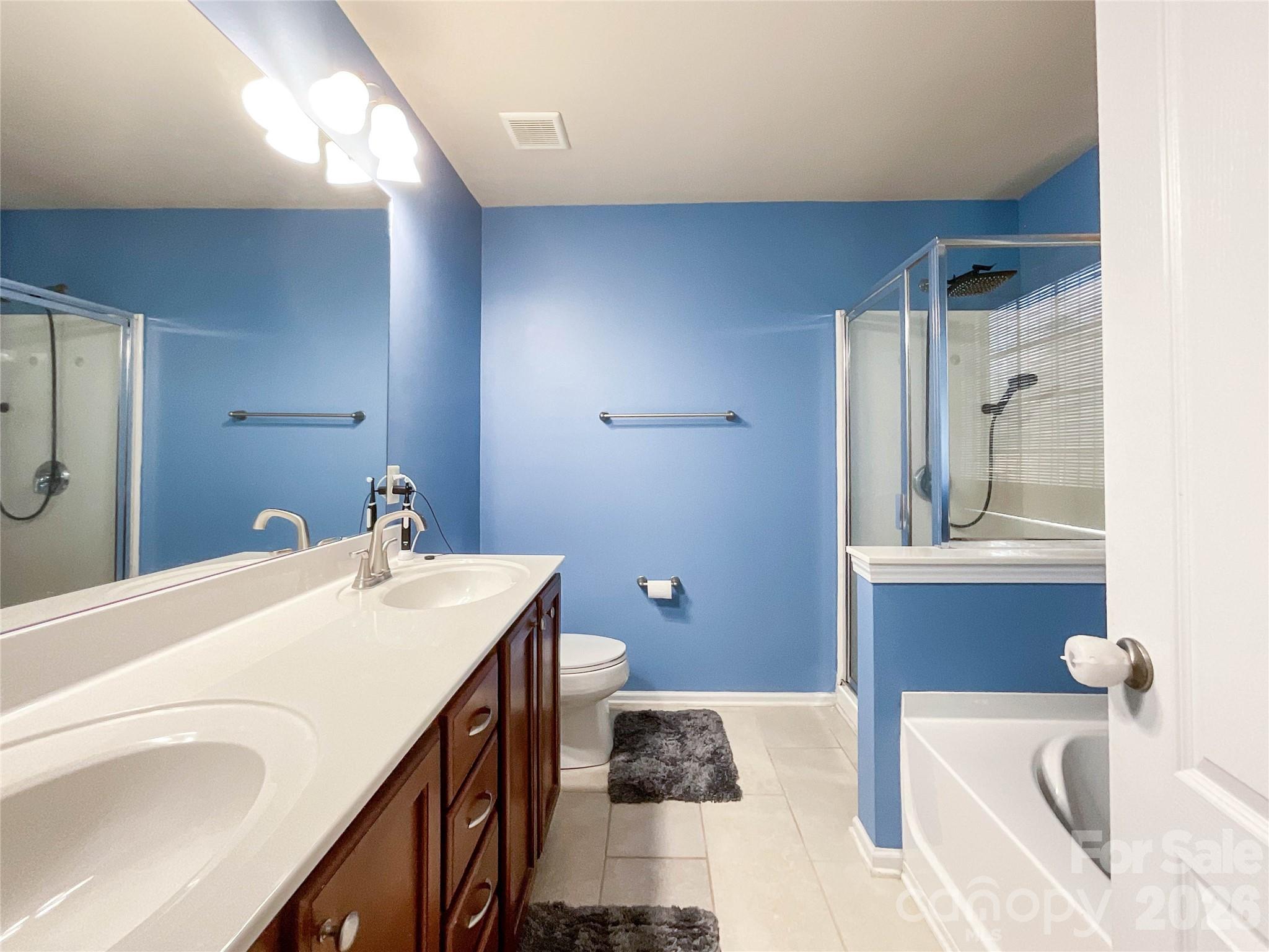 1033 Mountain Laurel Court — Matthews