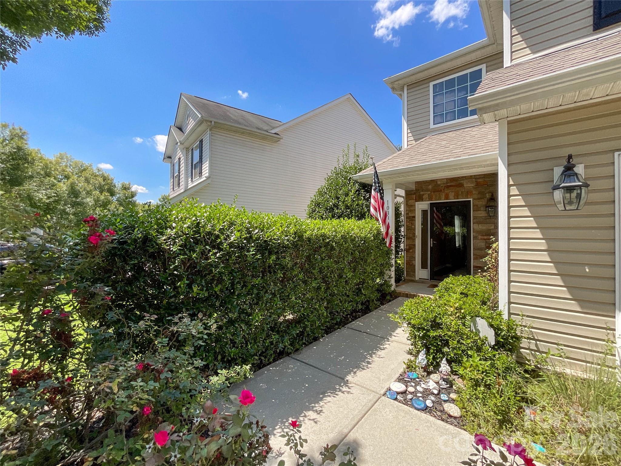 1033 Mountain Laurel Court — Matthews