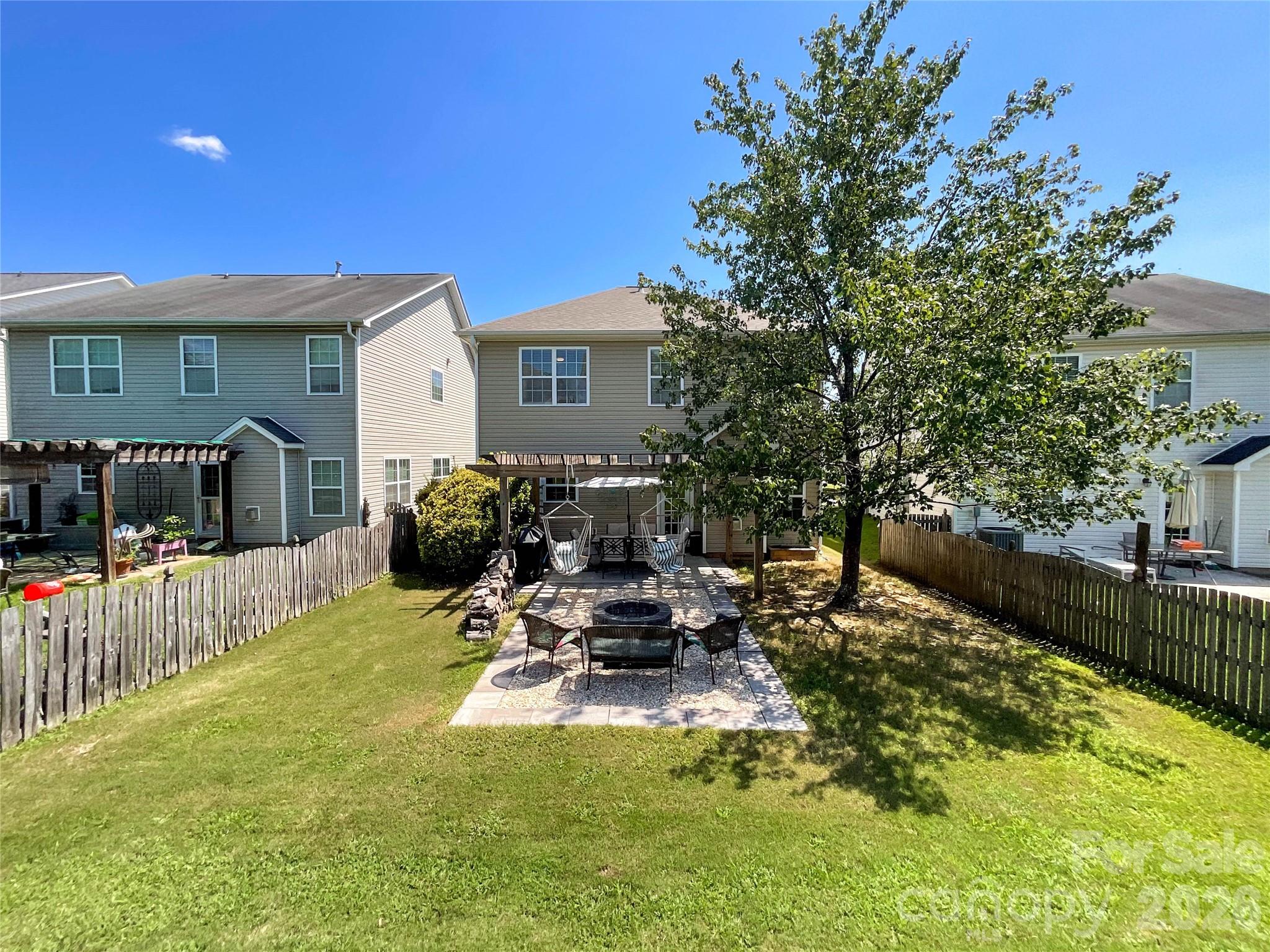 1033 Mountain Laurel Court — Matthews