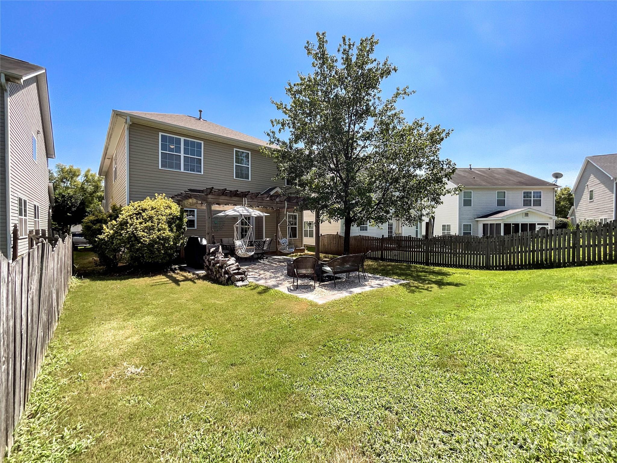 1033 Mountain Laurel Court — Matthews