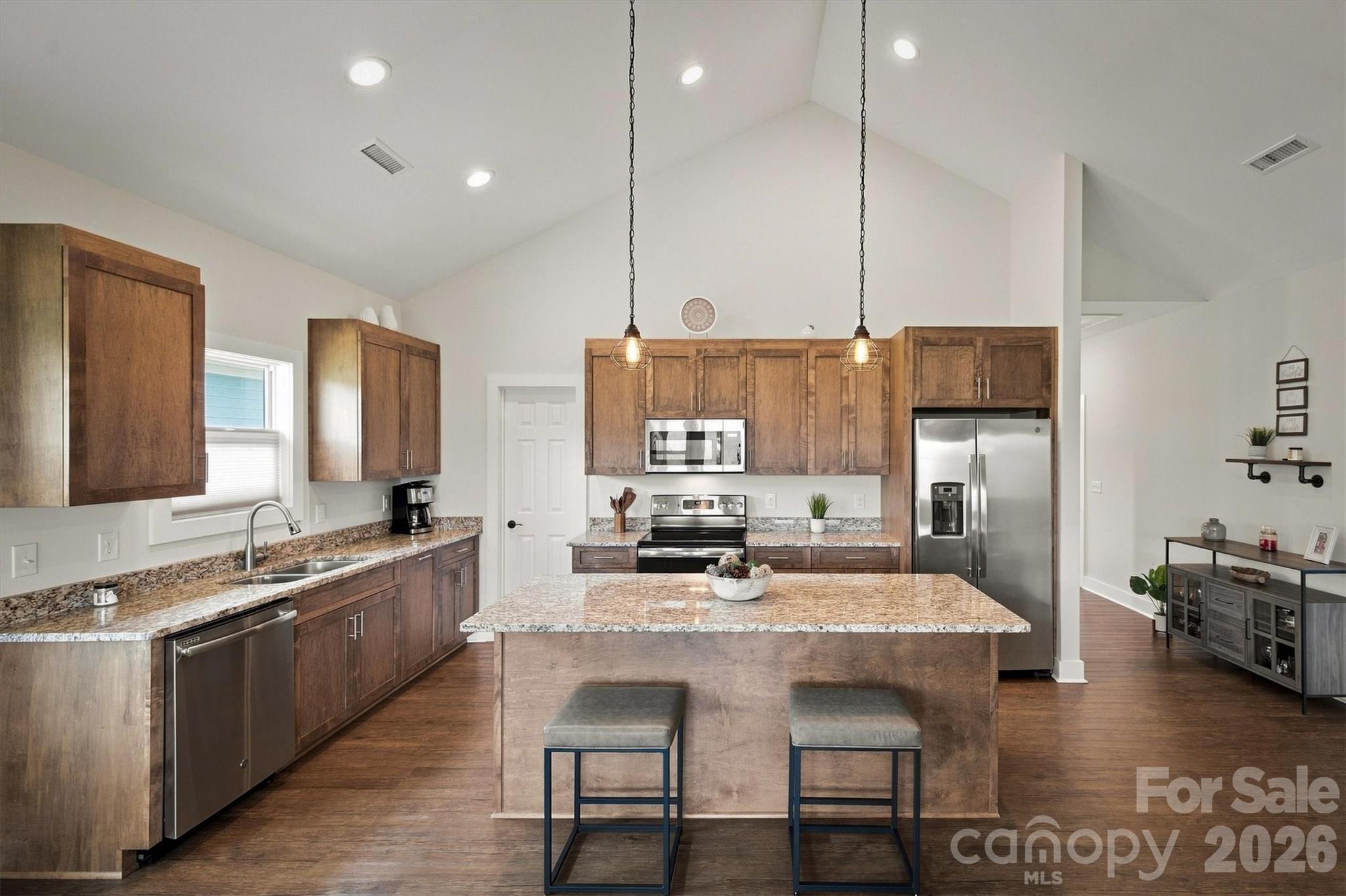 1386 River Club Ridge — Lenoir