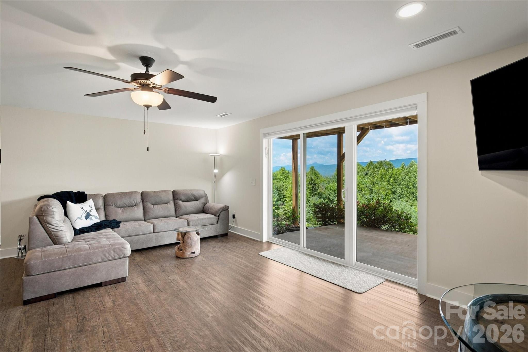 1386 River Club Ridge — Lenoir