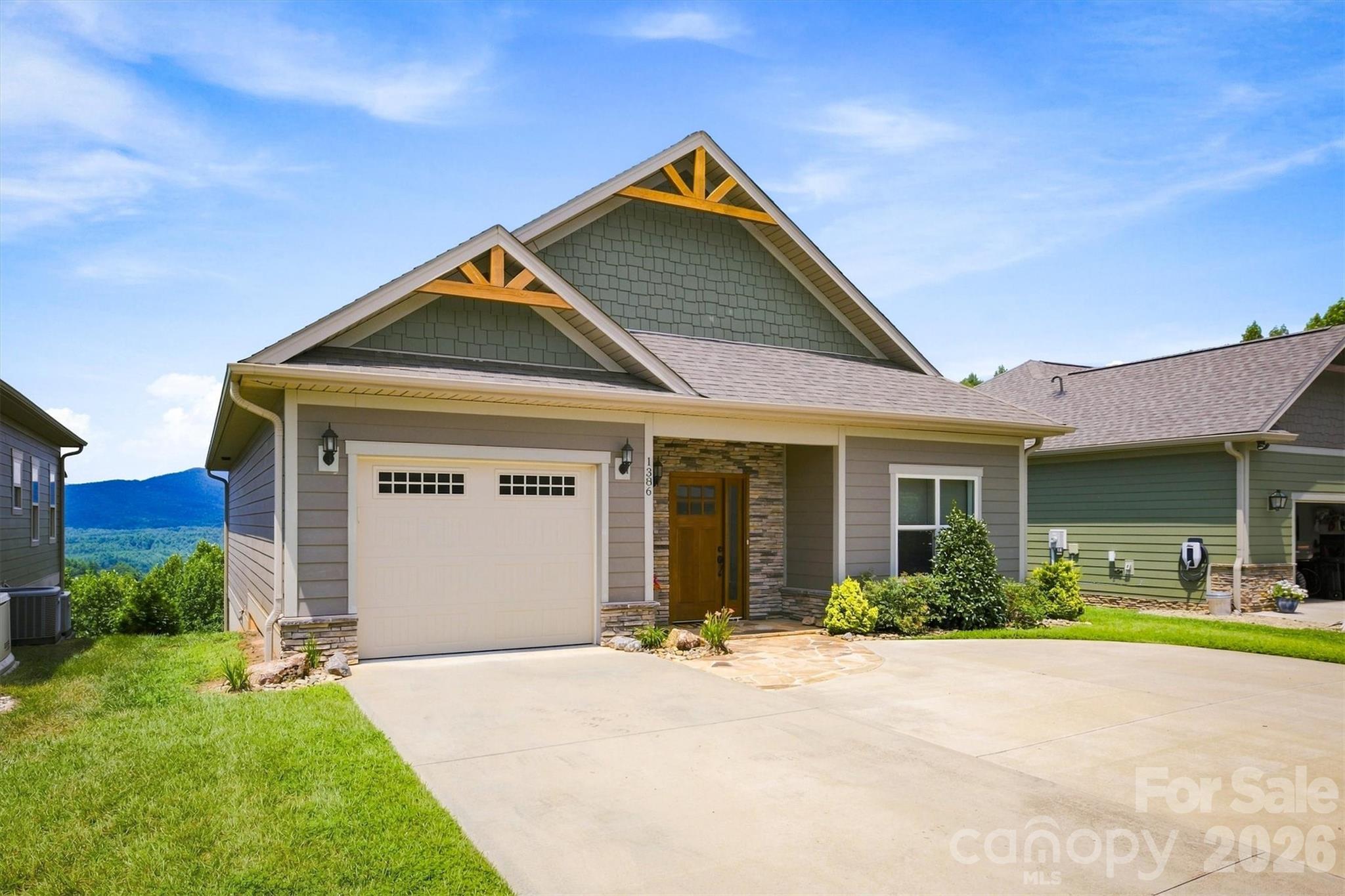 1386 River Club Ridge — Lenoir