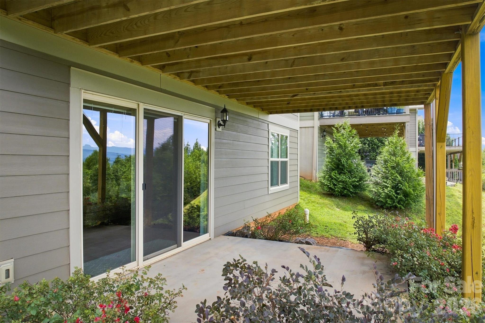 1386 River Club Ridge — Lenoir