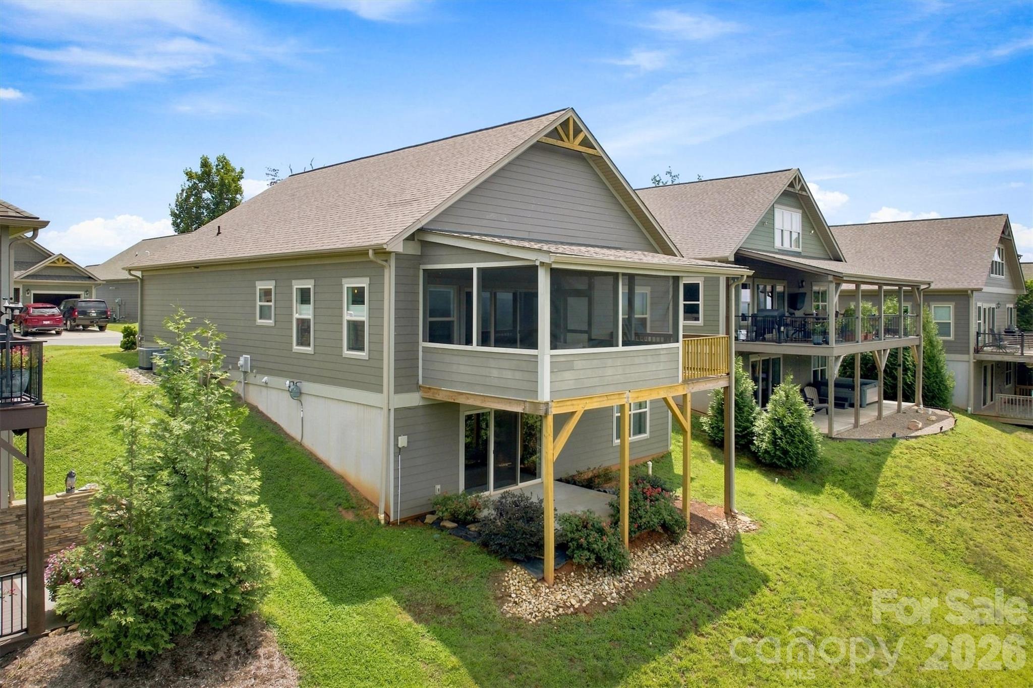 1386 River Club Ridge — Lenoir