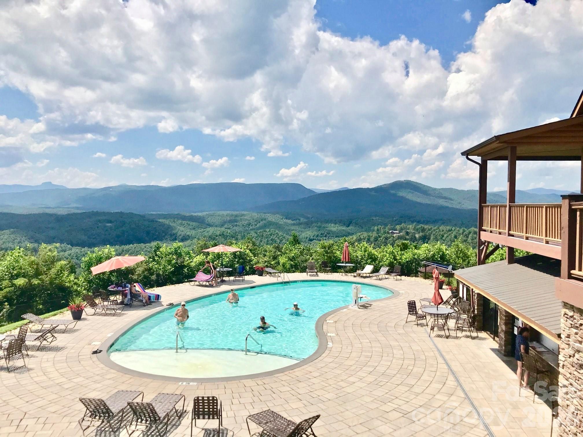1386 River Club Ridge — Lenoir