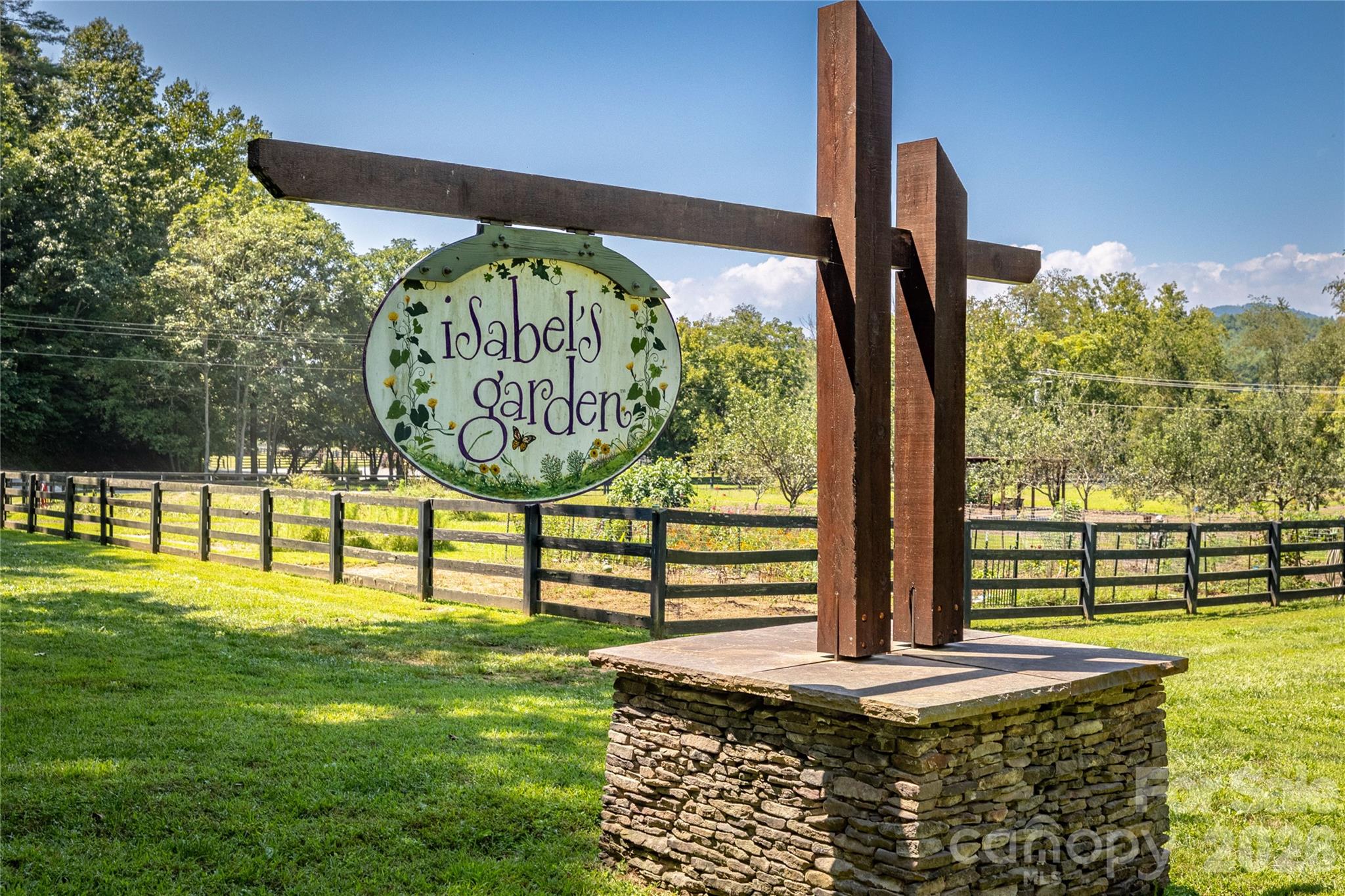1386 River Club Ridge — Lenoir