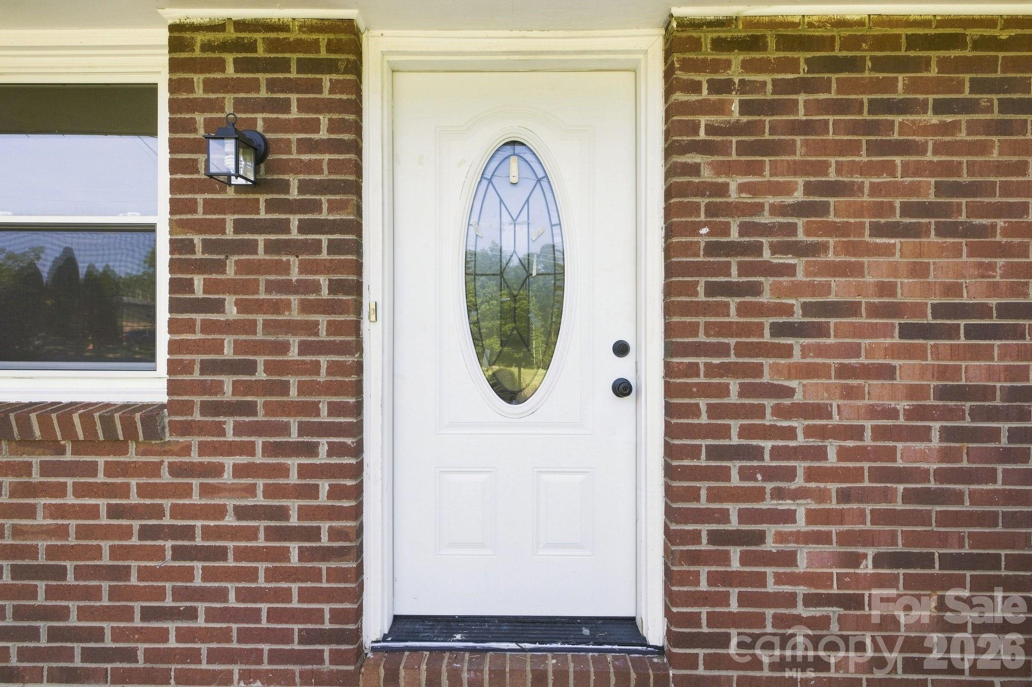 1021 S Caldwell Avenue — Newton