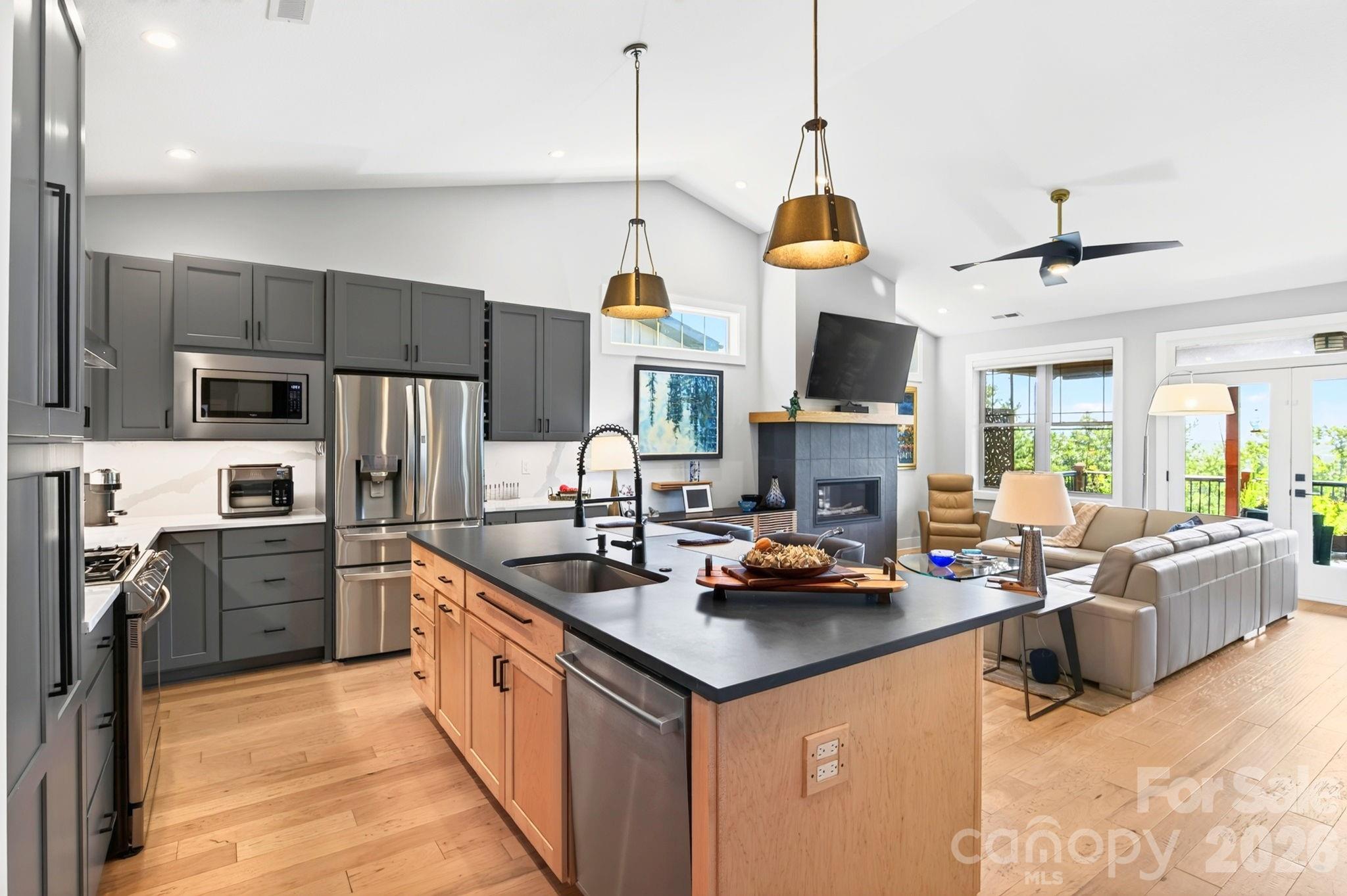 16 Britton Knoll Pass — Arden