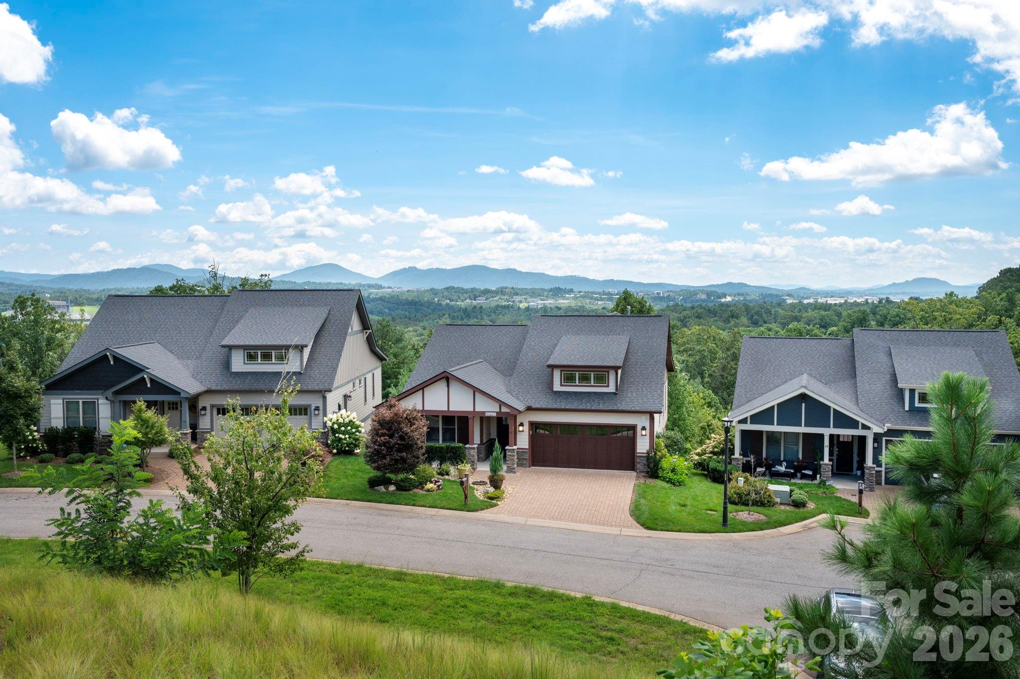 16 Britton Knoll Pass — Arden