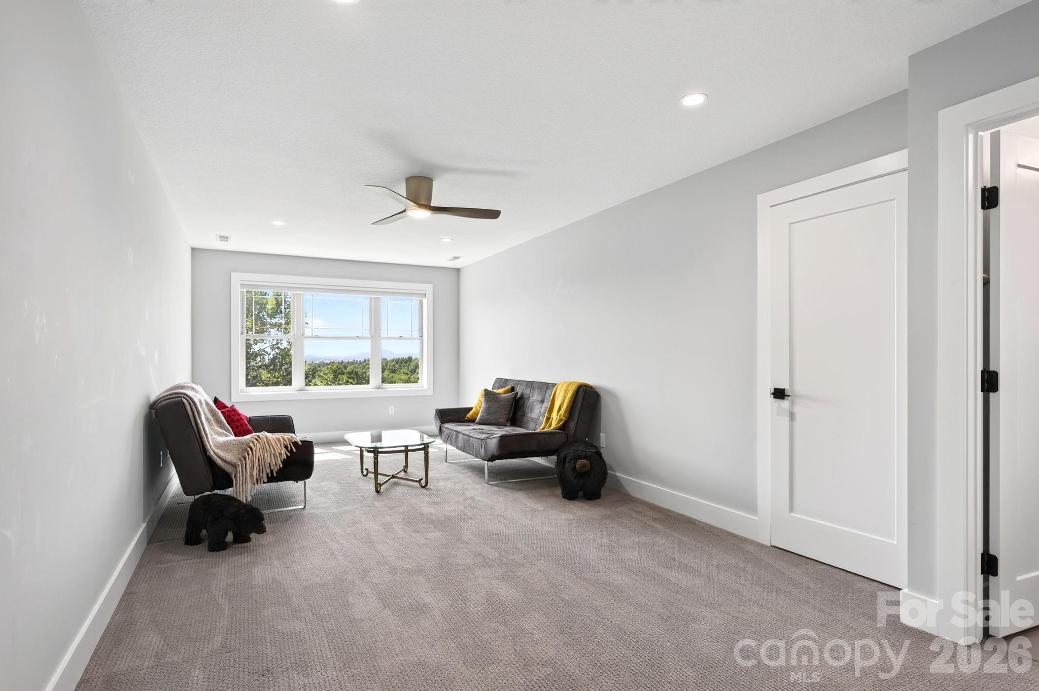 16 Britton Knoll Pass — Arden