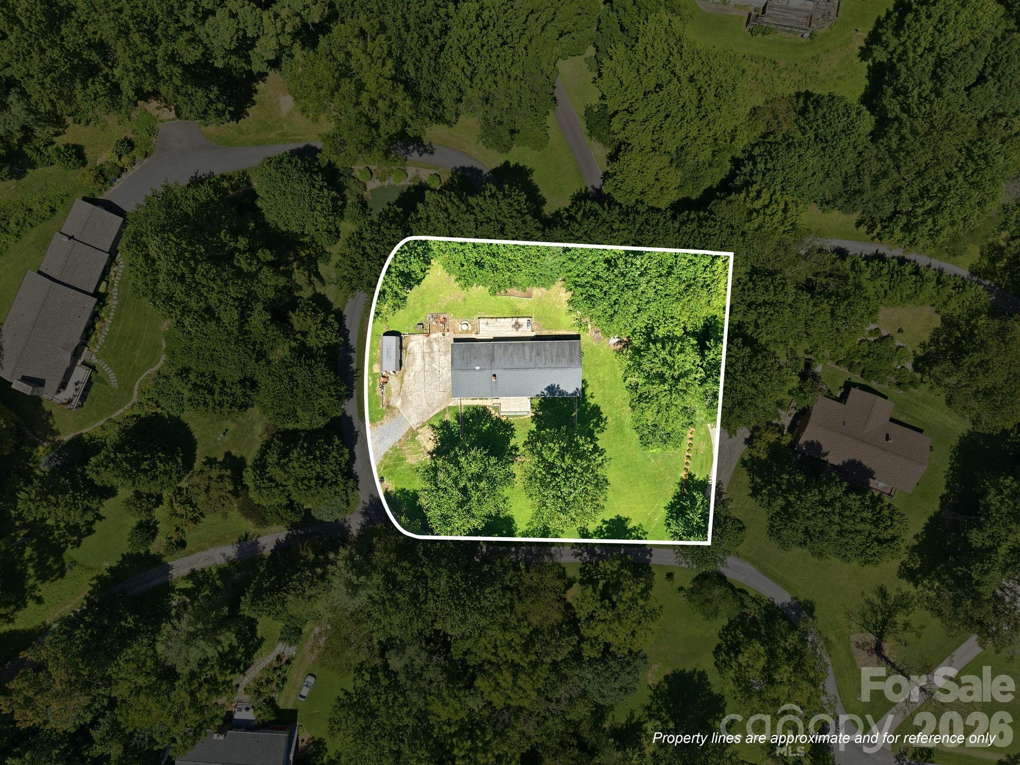 339 Indian Hills Loop — Waynesville