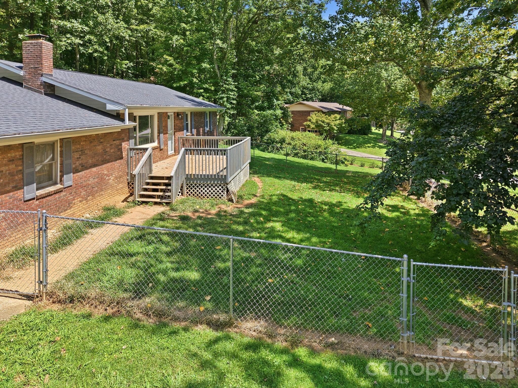 339 Indian Hills Loop — Waynesville