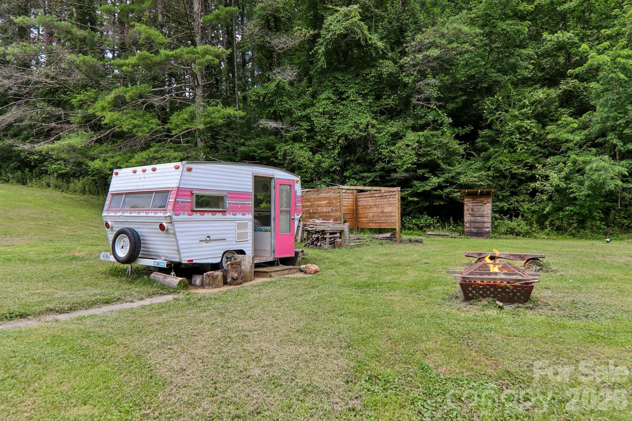 164 Pegg Road — Marshall