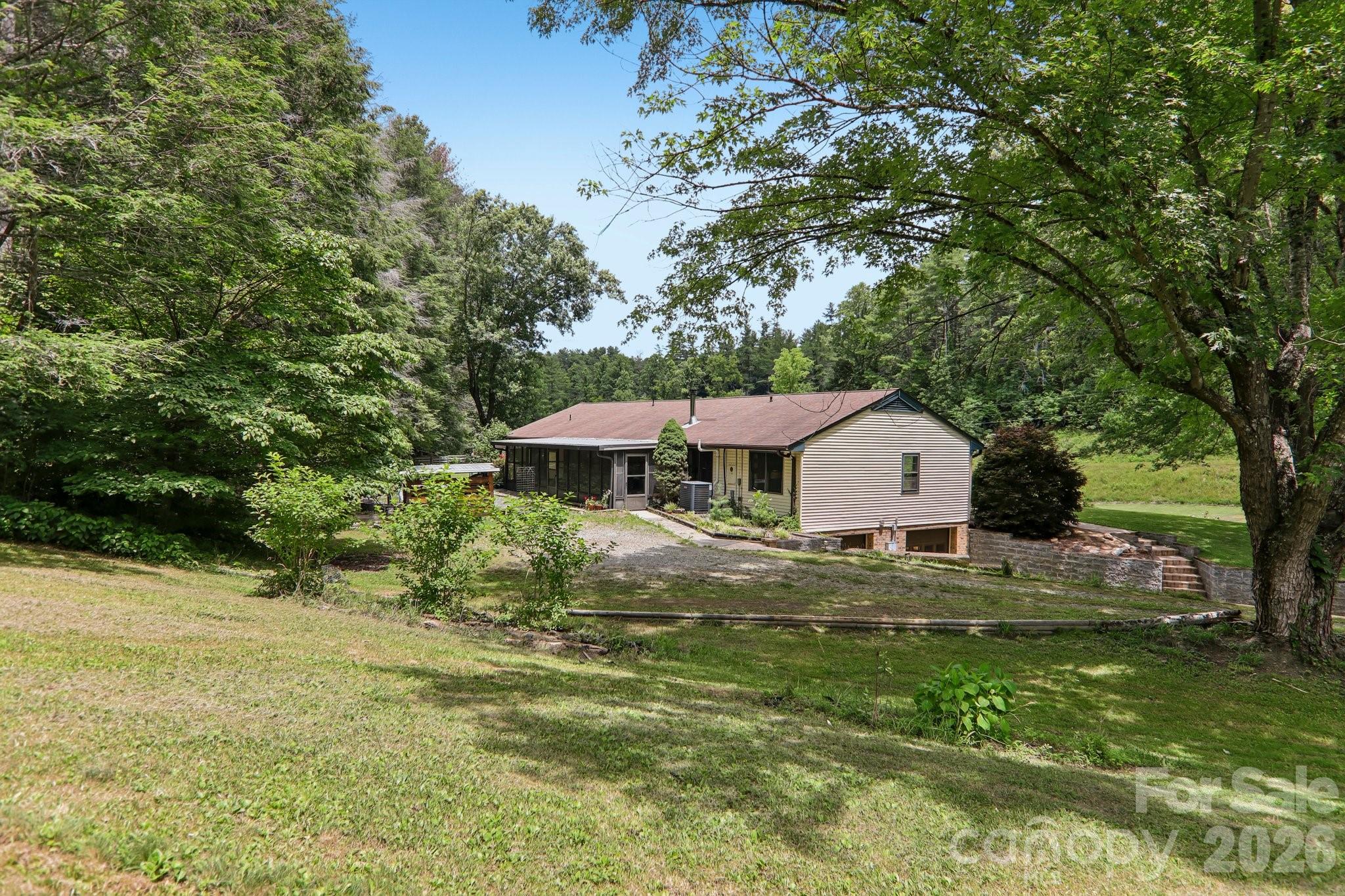 164 Pegg Road — Marshall