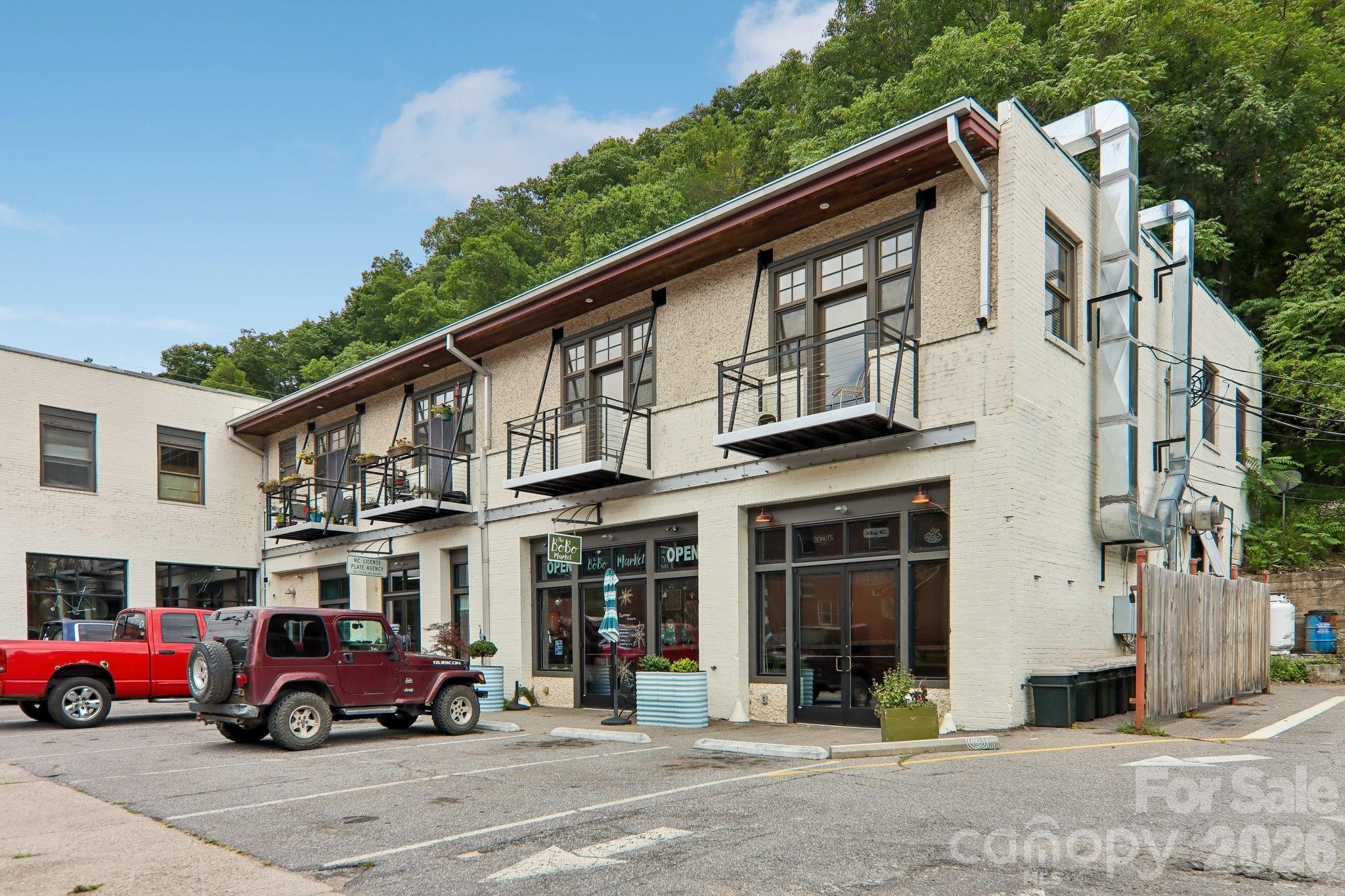 164 Pegg Road — Marshall