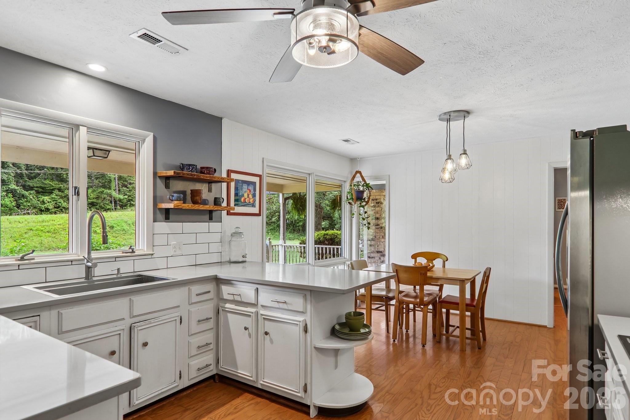 164 Pegg Road — Marshall