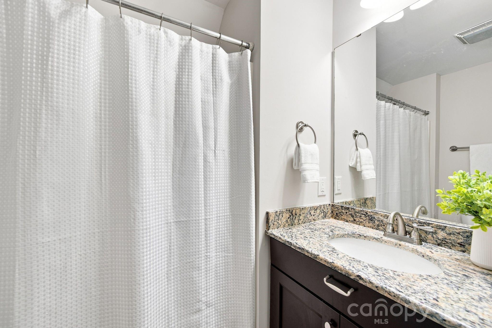 103 Webbed Foot Road — Mooresville
