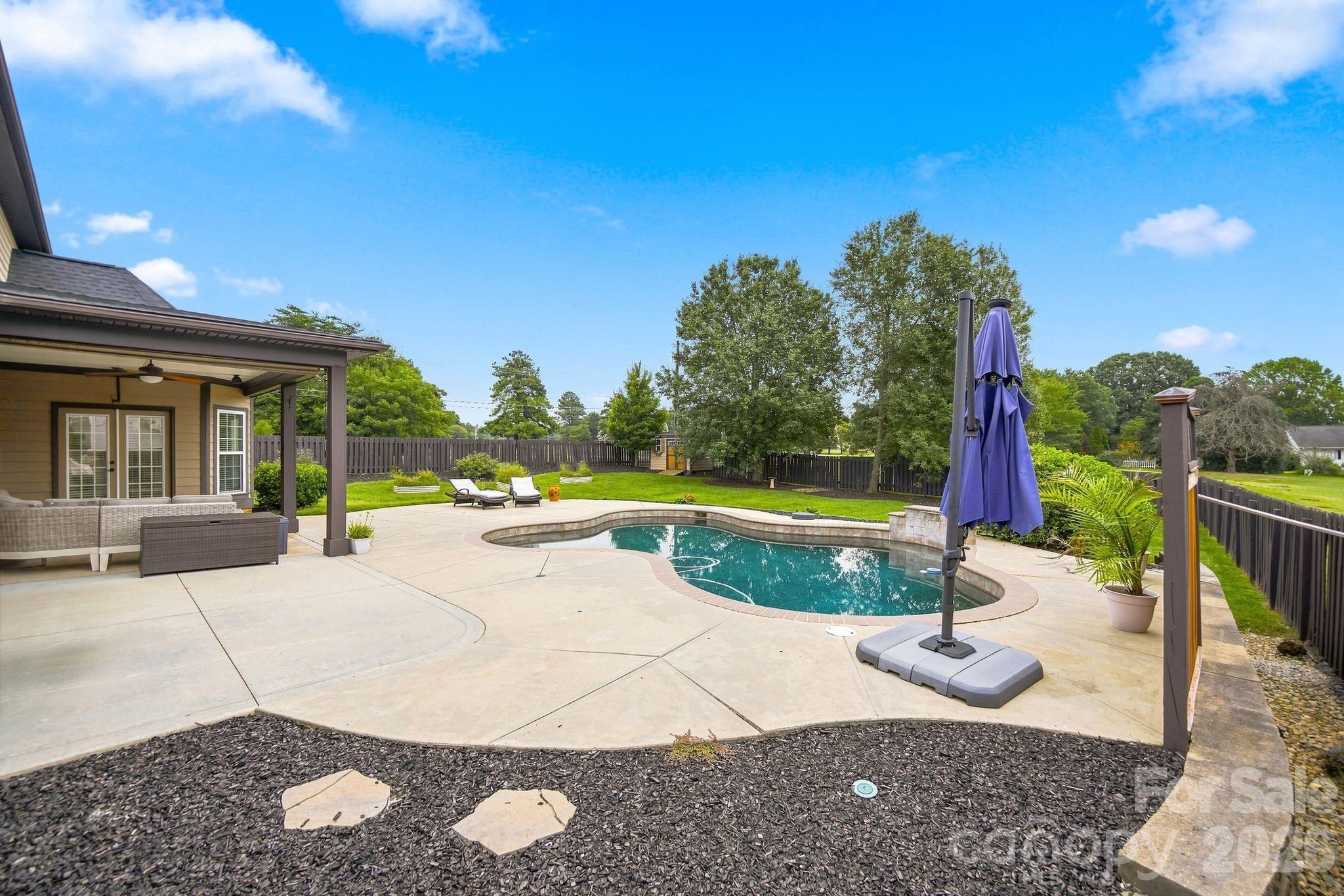 103 Webbed Foot Road — Mooresville
