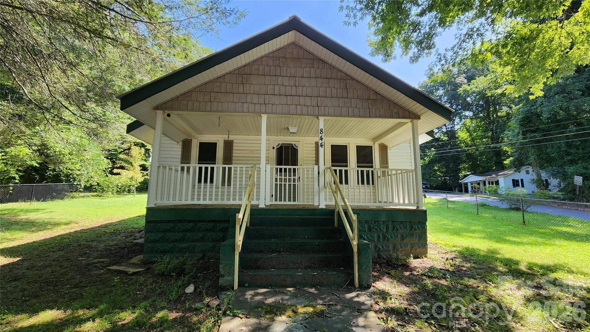 844 Connahetta Street — Murphy