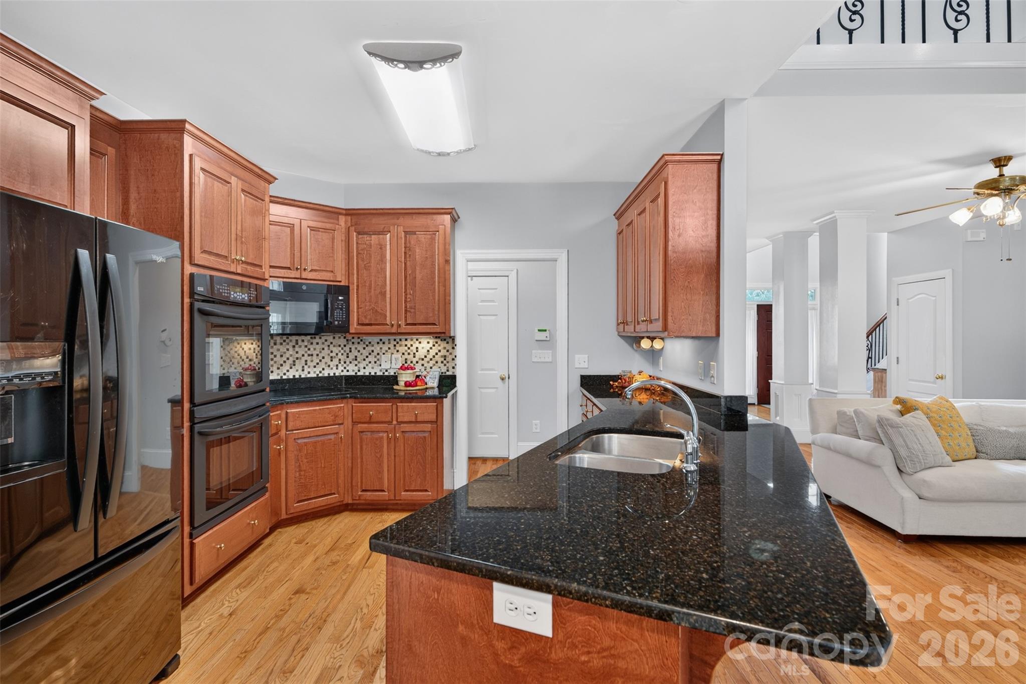 7940 Oakmont Court — Hickory