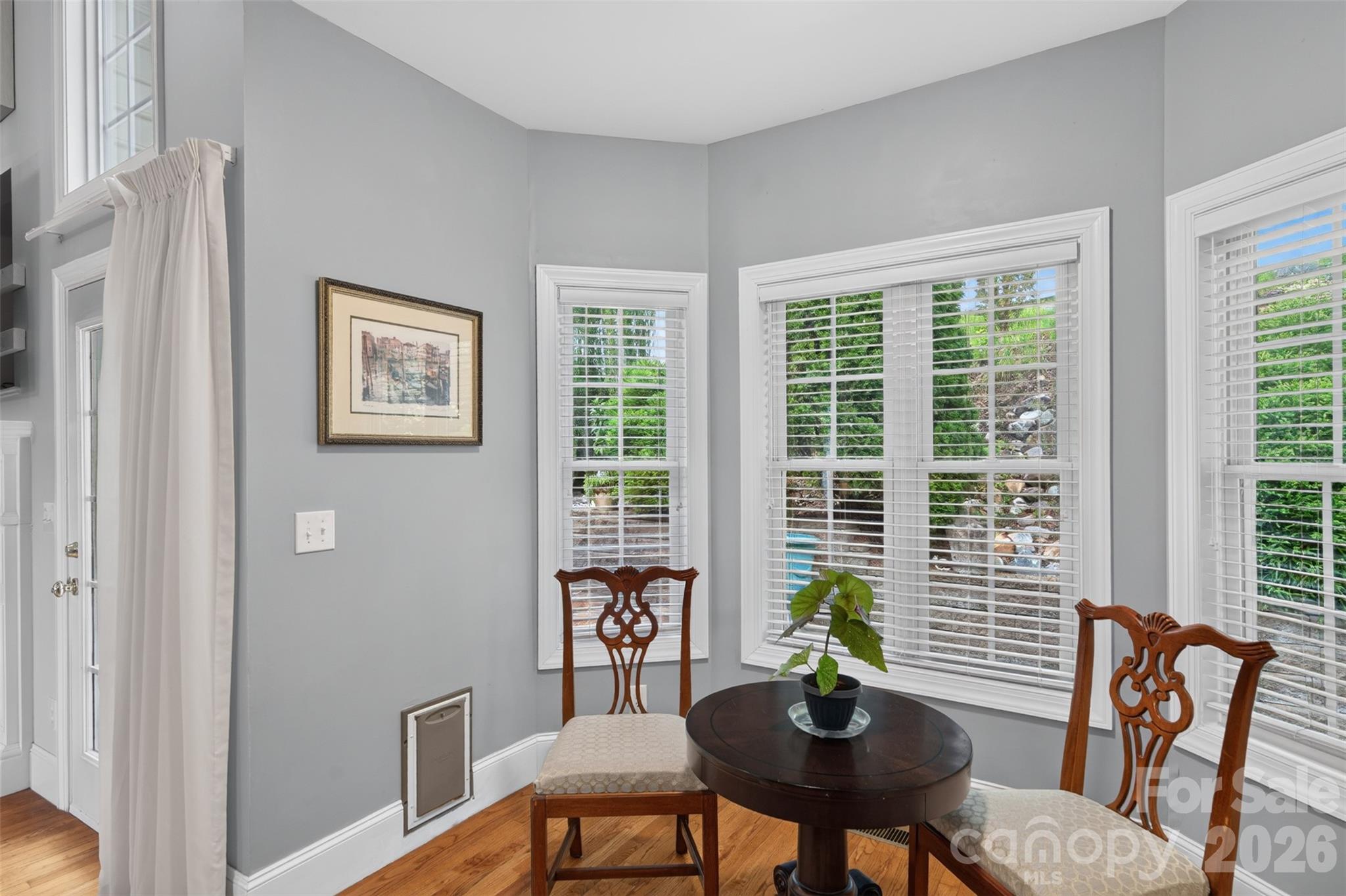7940 Oakmont Court — Hickory