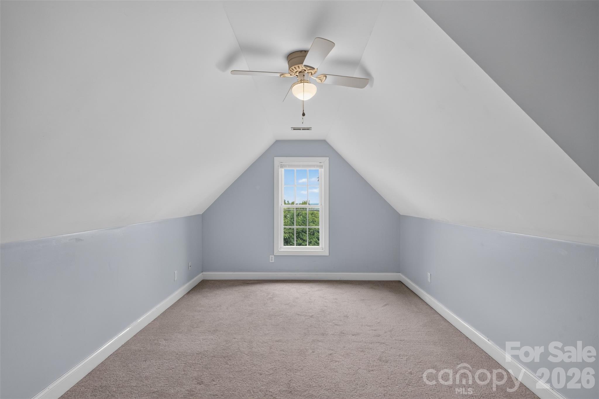 7940 Oakmont Court — Hickory