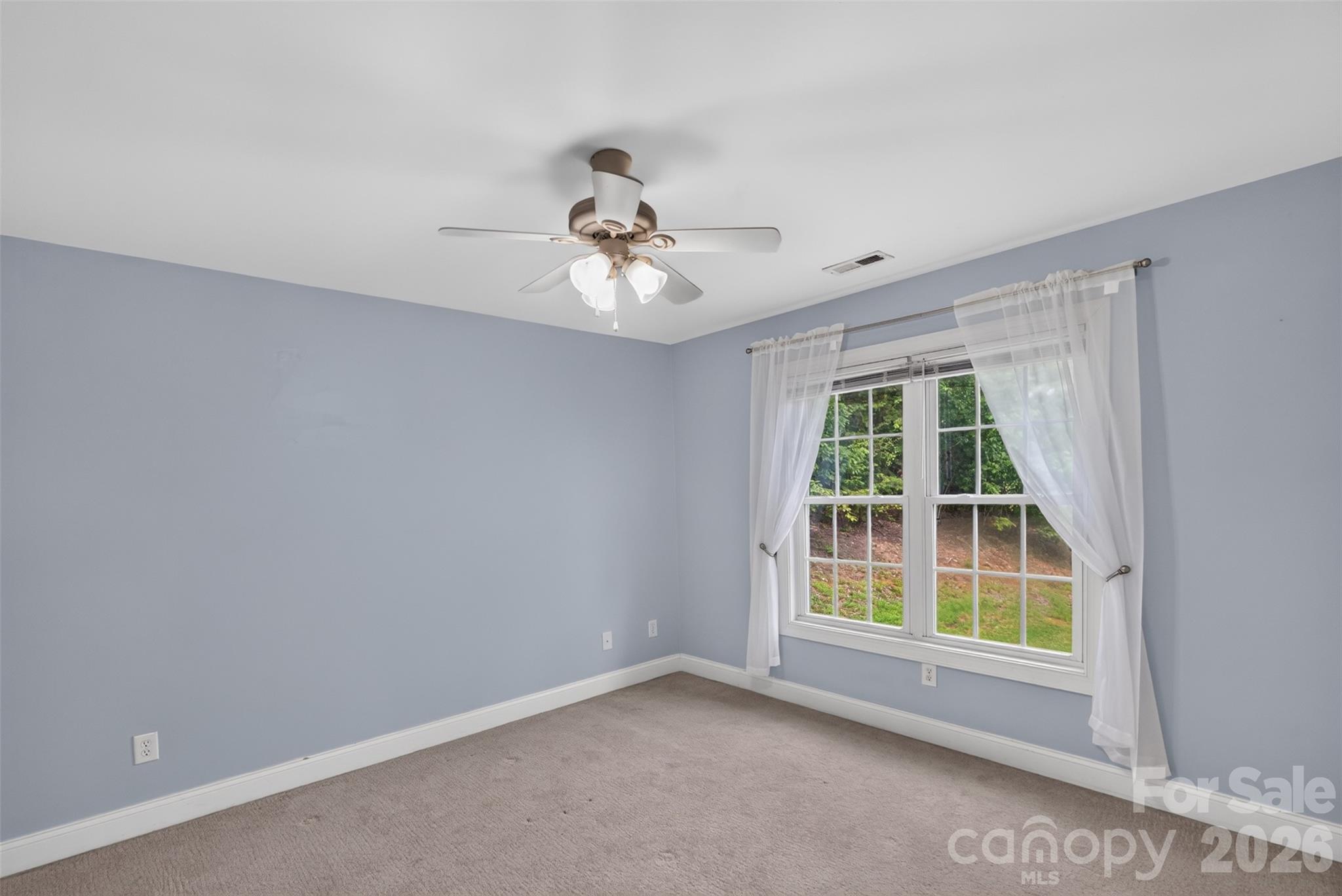 7940 Oakmont Court — Hickory