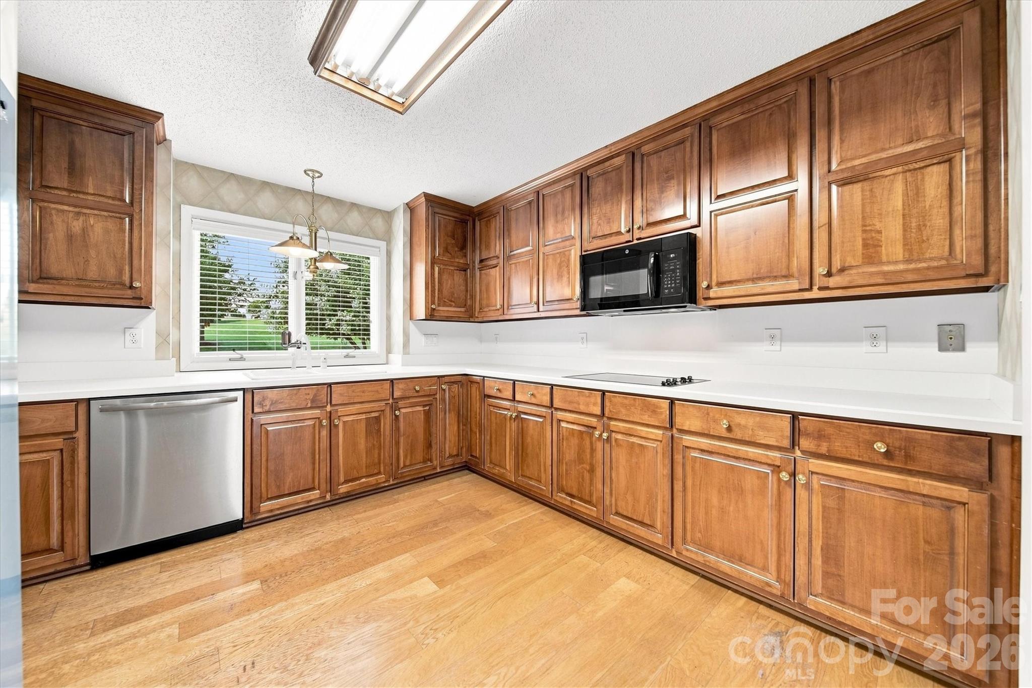 3823 ROCK BRIDGE Drive NE — Conover