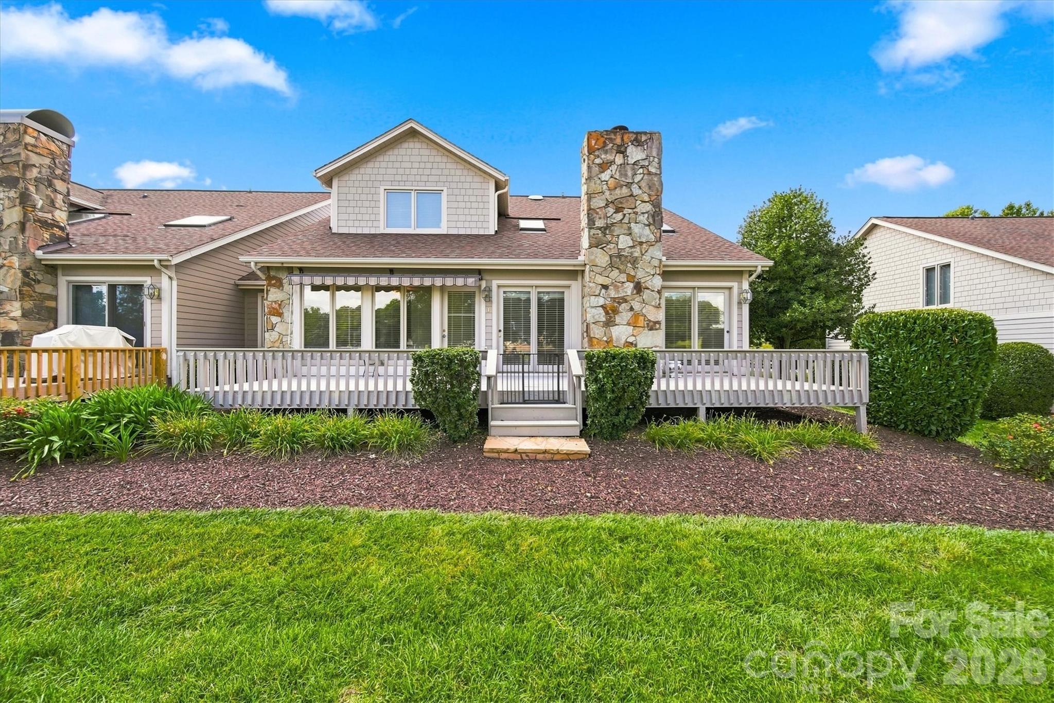 3823 ROCK BRIDGE Drive NE — Conover