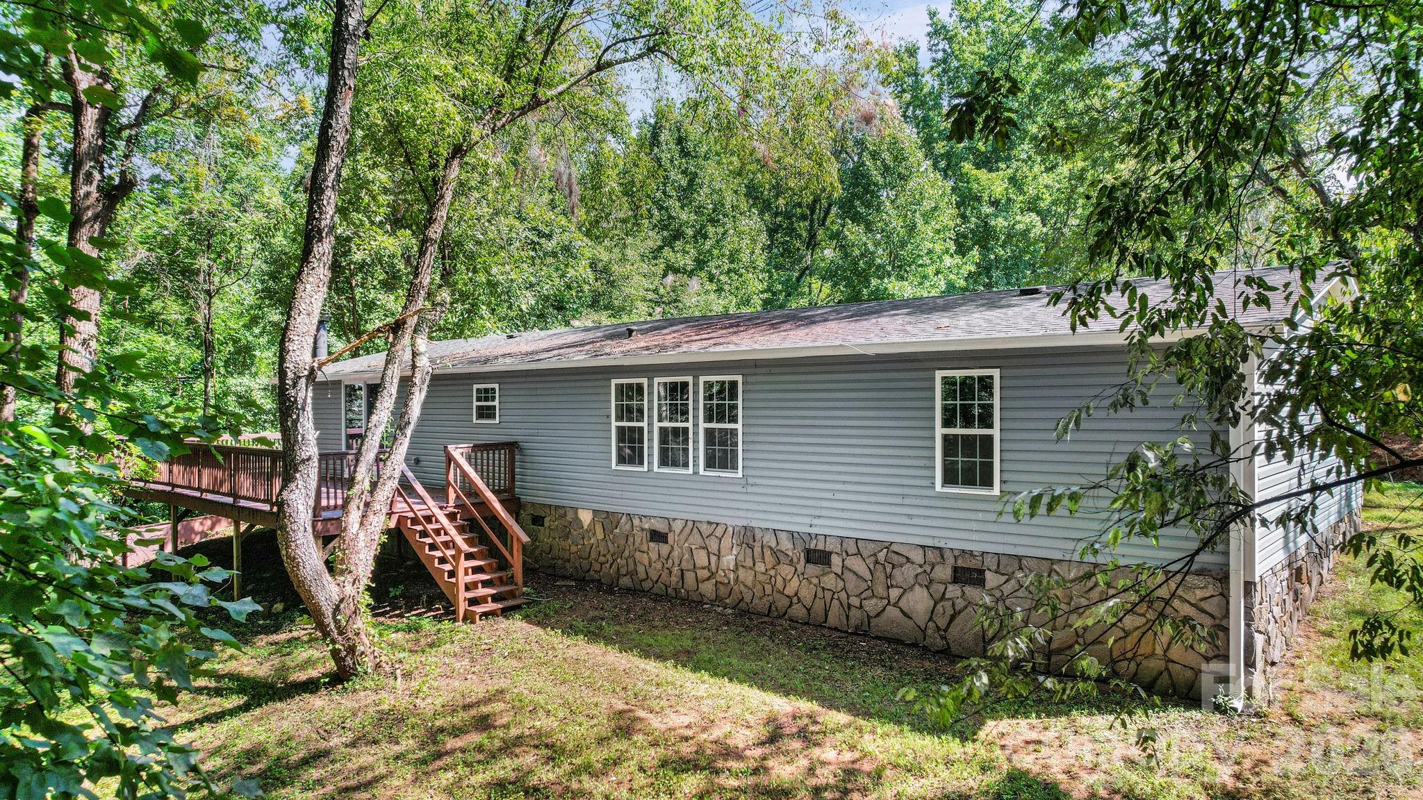 126 Pisgah Church Road — Statesville