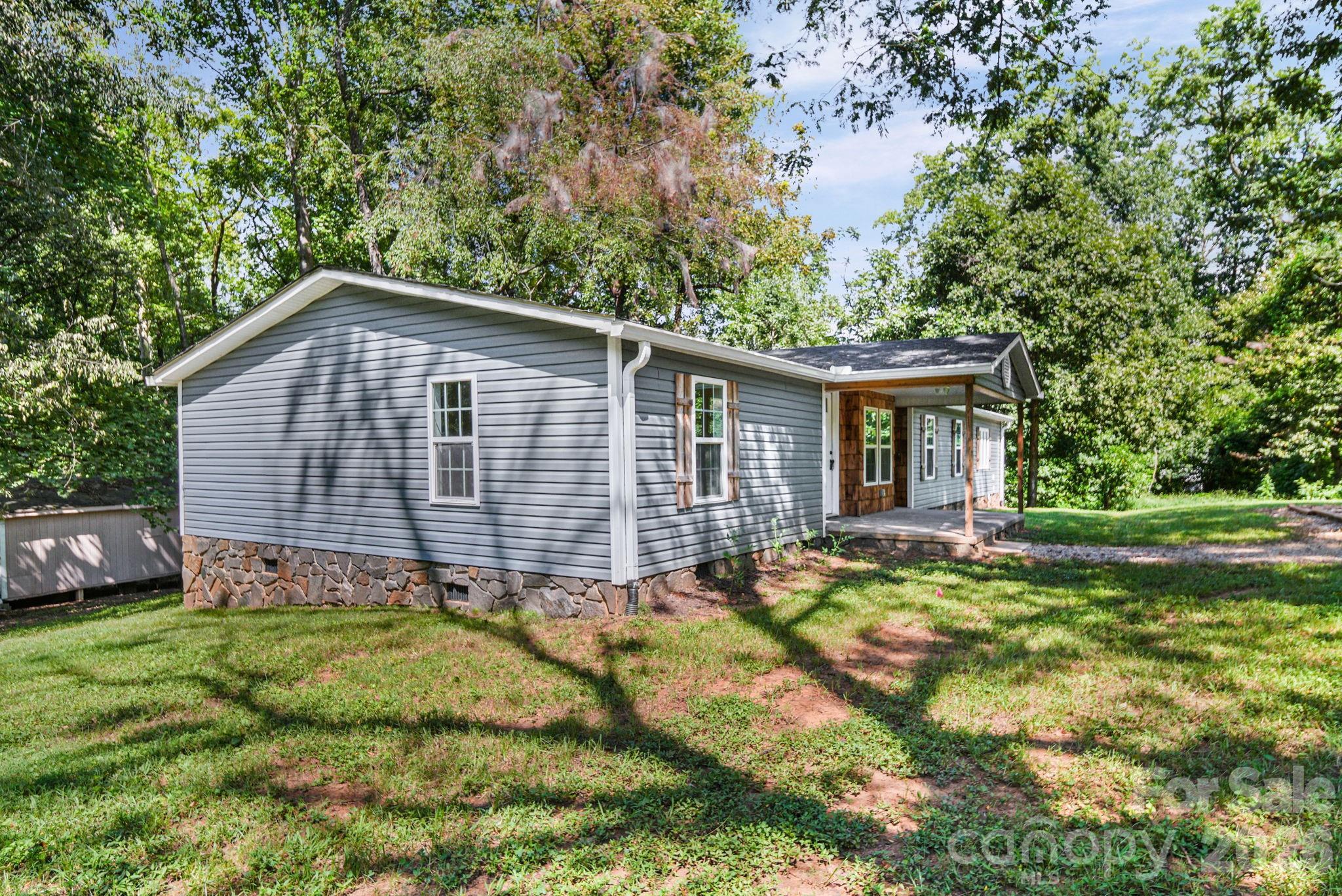 126 Pisgah Church Road — Statesville