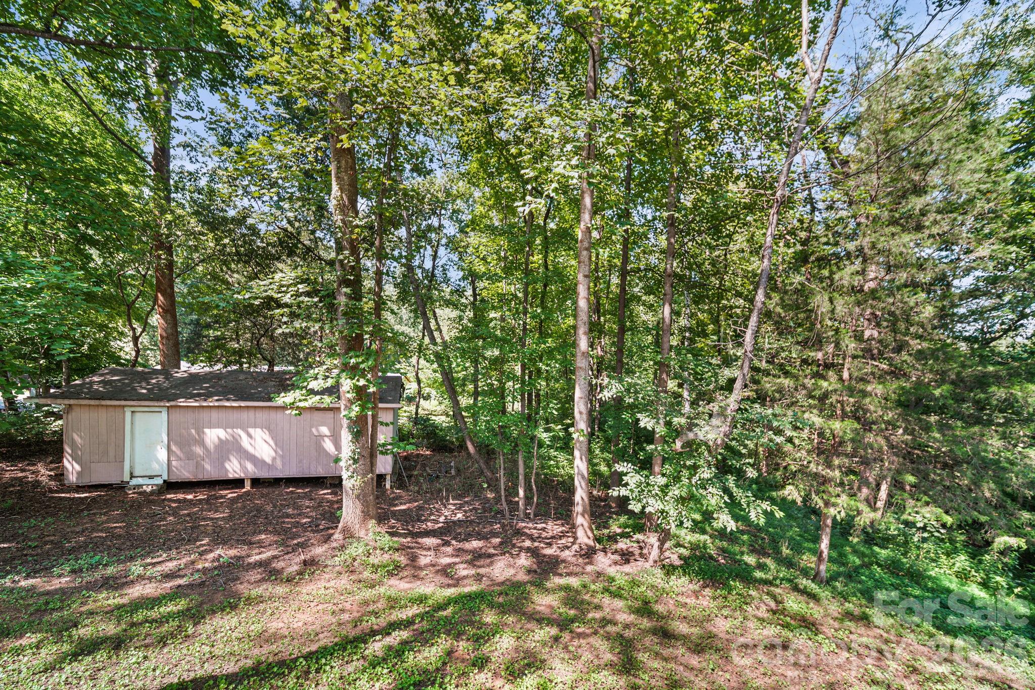 126 Pisgah Church Road — Statesville