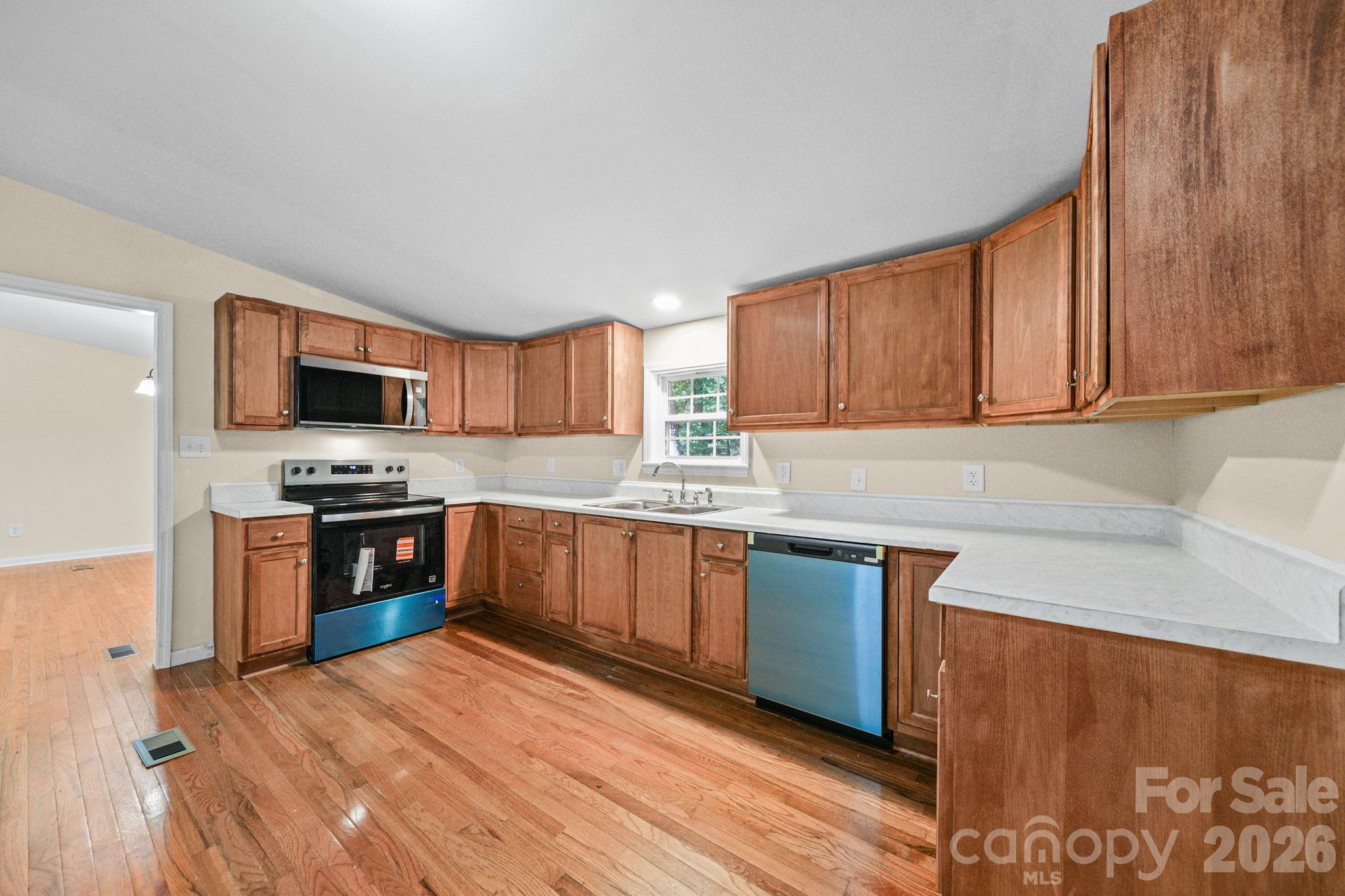 126 Pisgah Church Road — Statesville