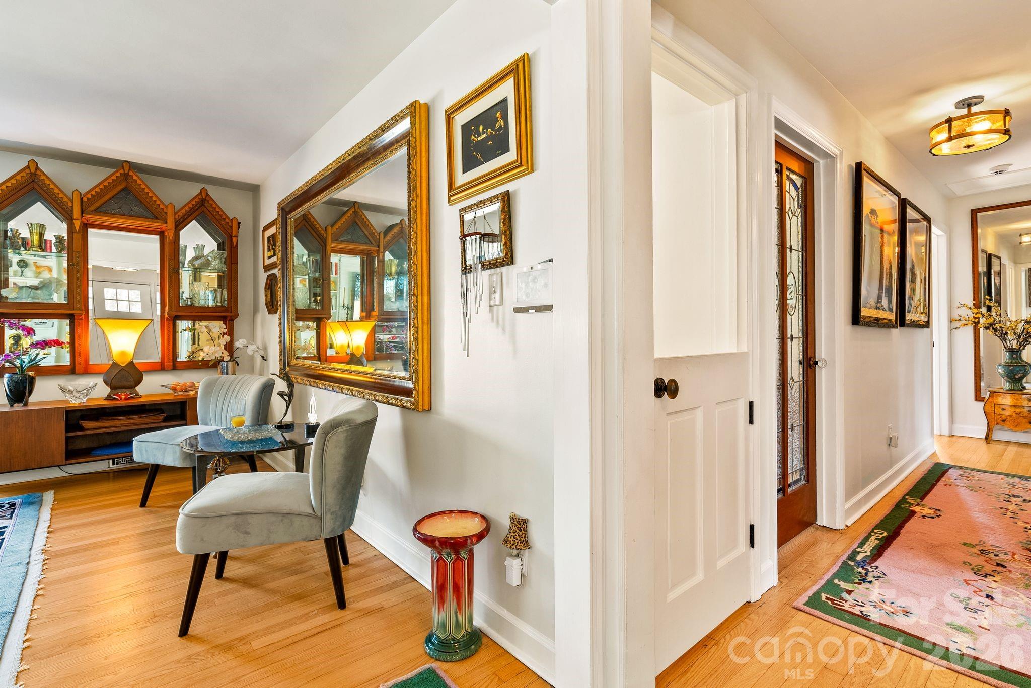 2 Bevlyn Drive — Asheville