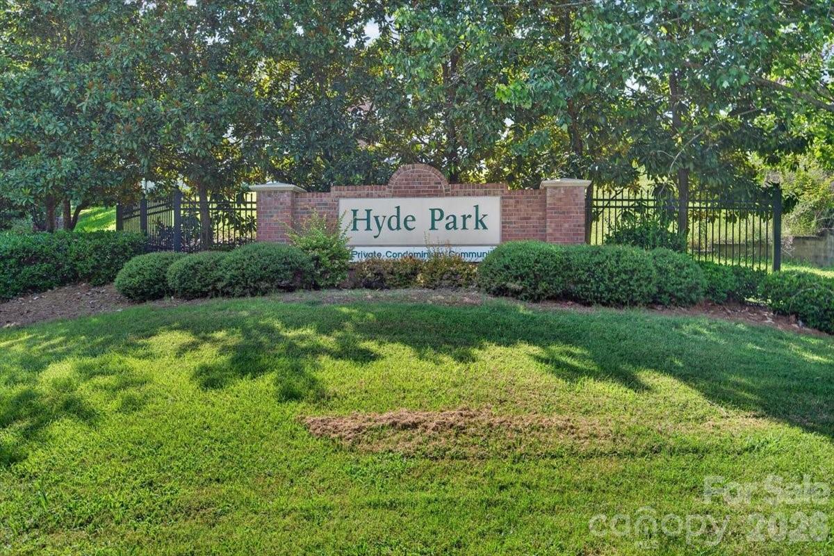 11232 Hyde Pointe Court — Charlotte