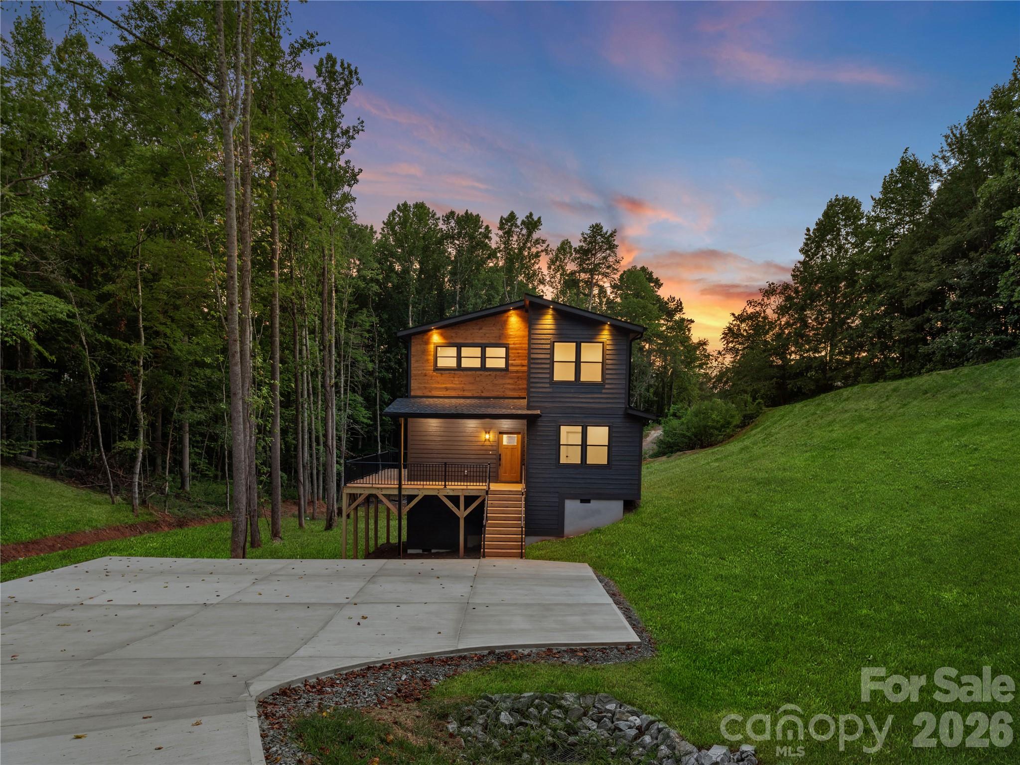 129 Quiet Woods Drive — Leicester