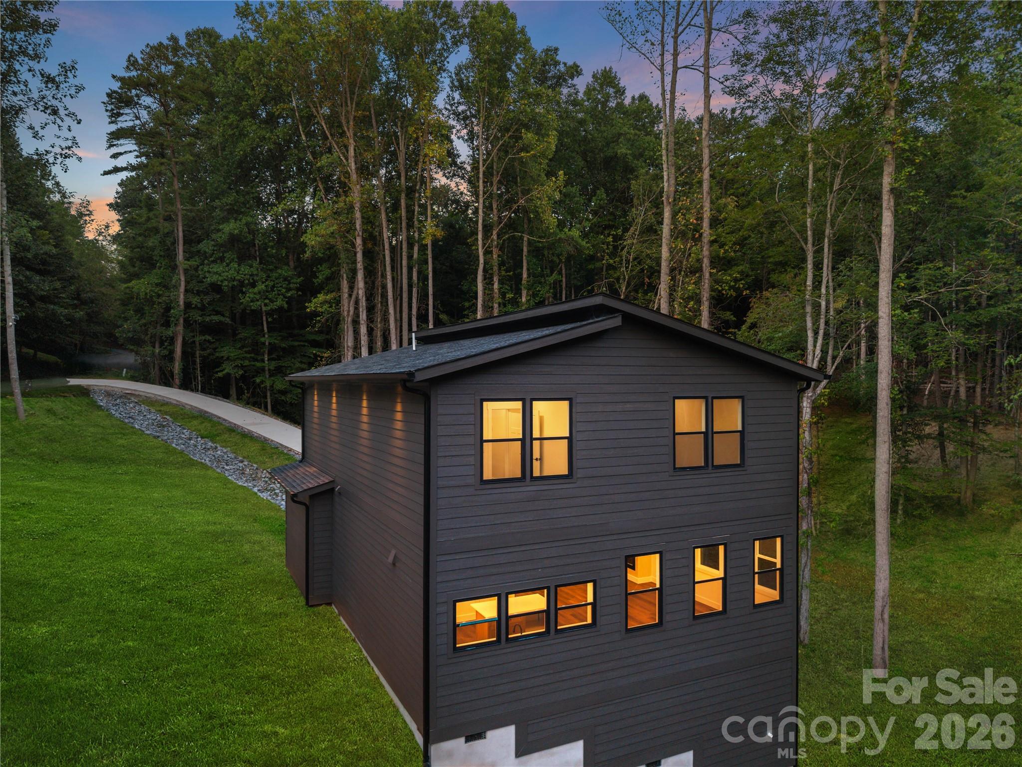 129 Quiet Woods Drive — Leicester
