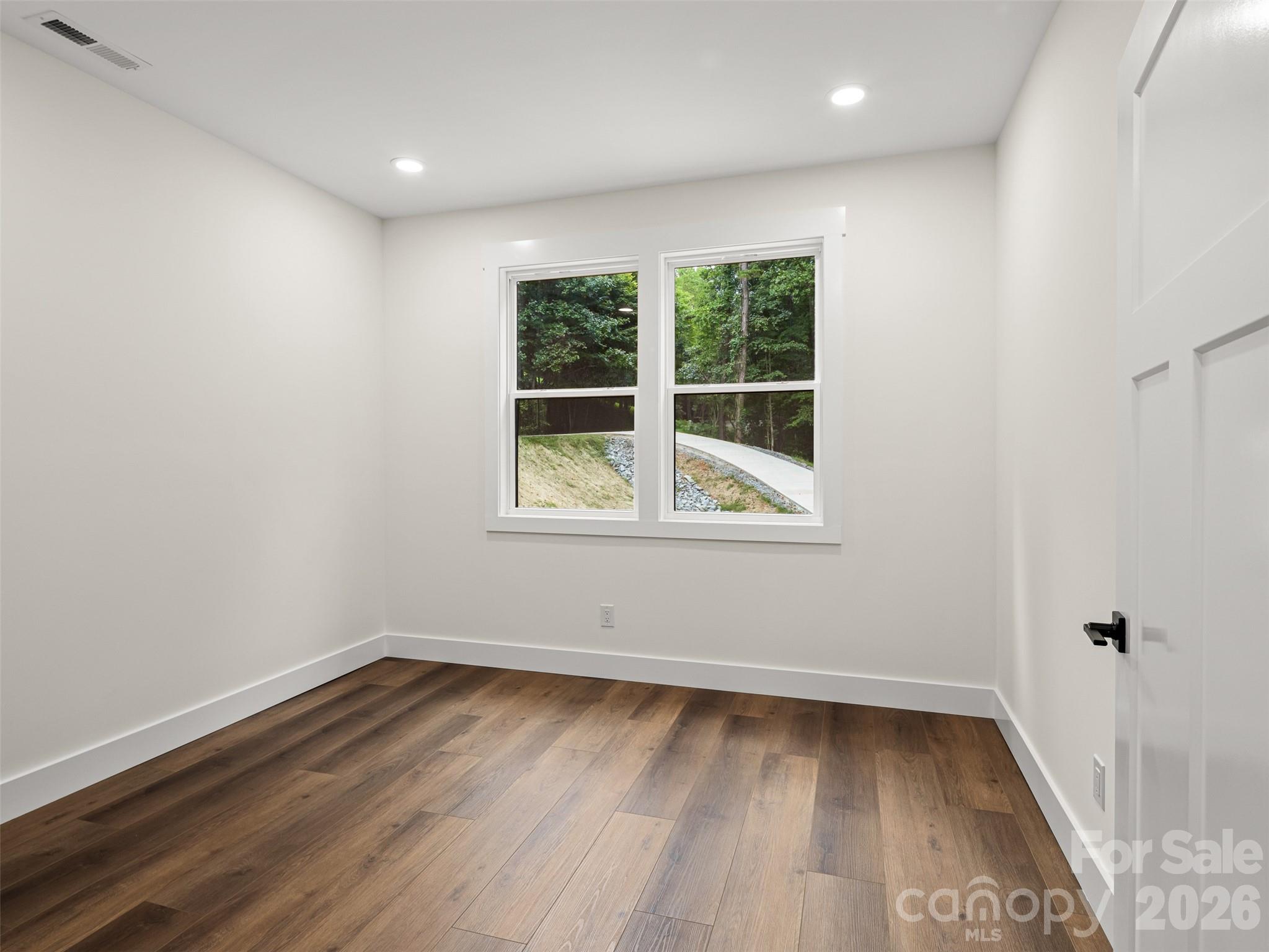129 Quiet Woods Drive — Leicester