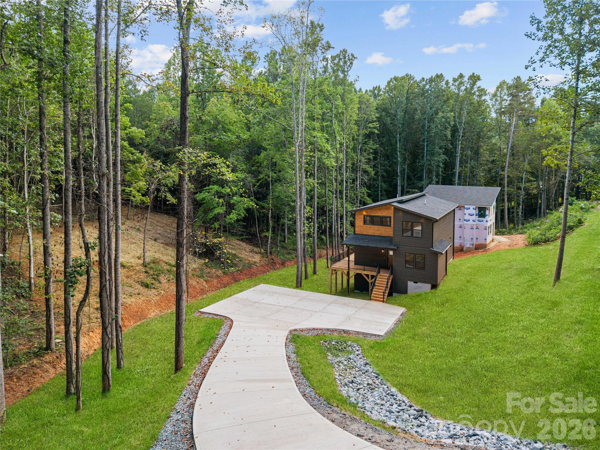 129 Quiet Woods Drive — Leicester